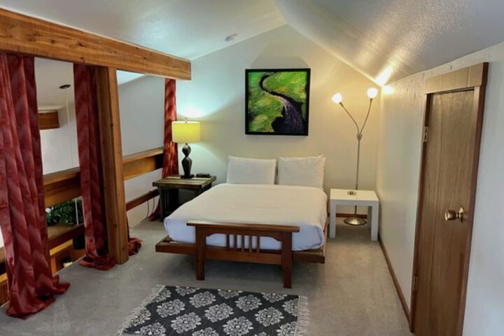 #1323 Lake Creek - Loft Bedroom