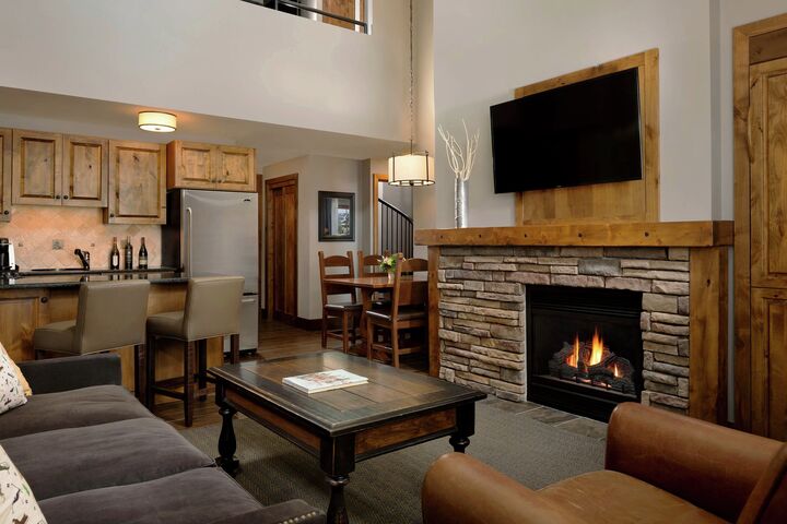 2 Bdrm Bi-Level Suite - Two Bedroom Bi-Level Suite Living Area