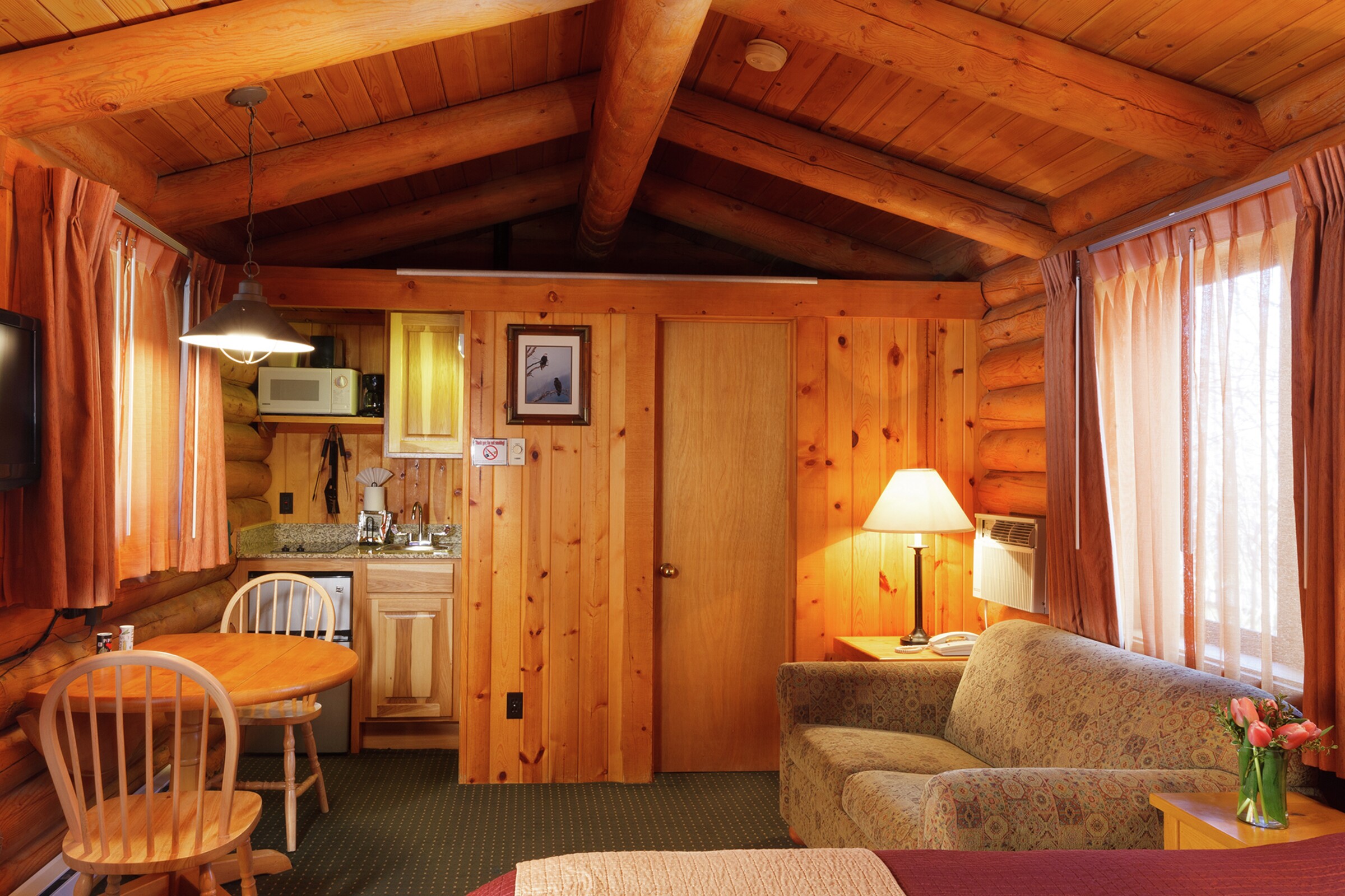 King Cabin Living Area