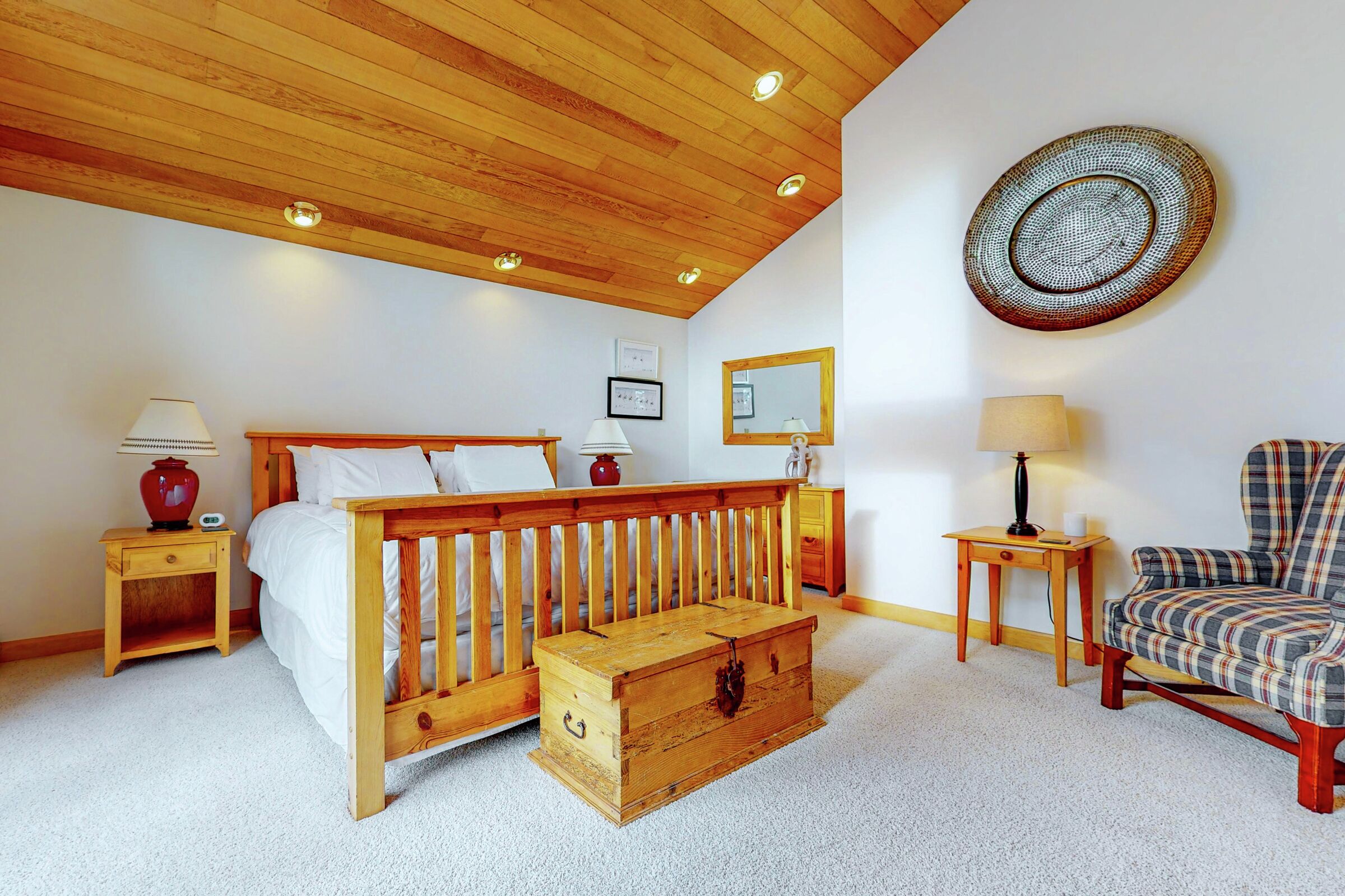 3 Bdrm 3.5 Bath HT - Master Bedroom