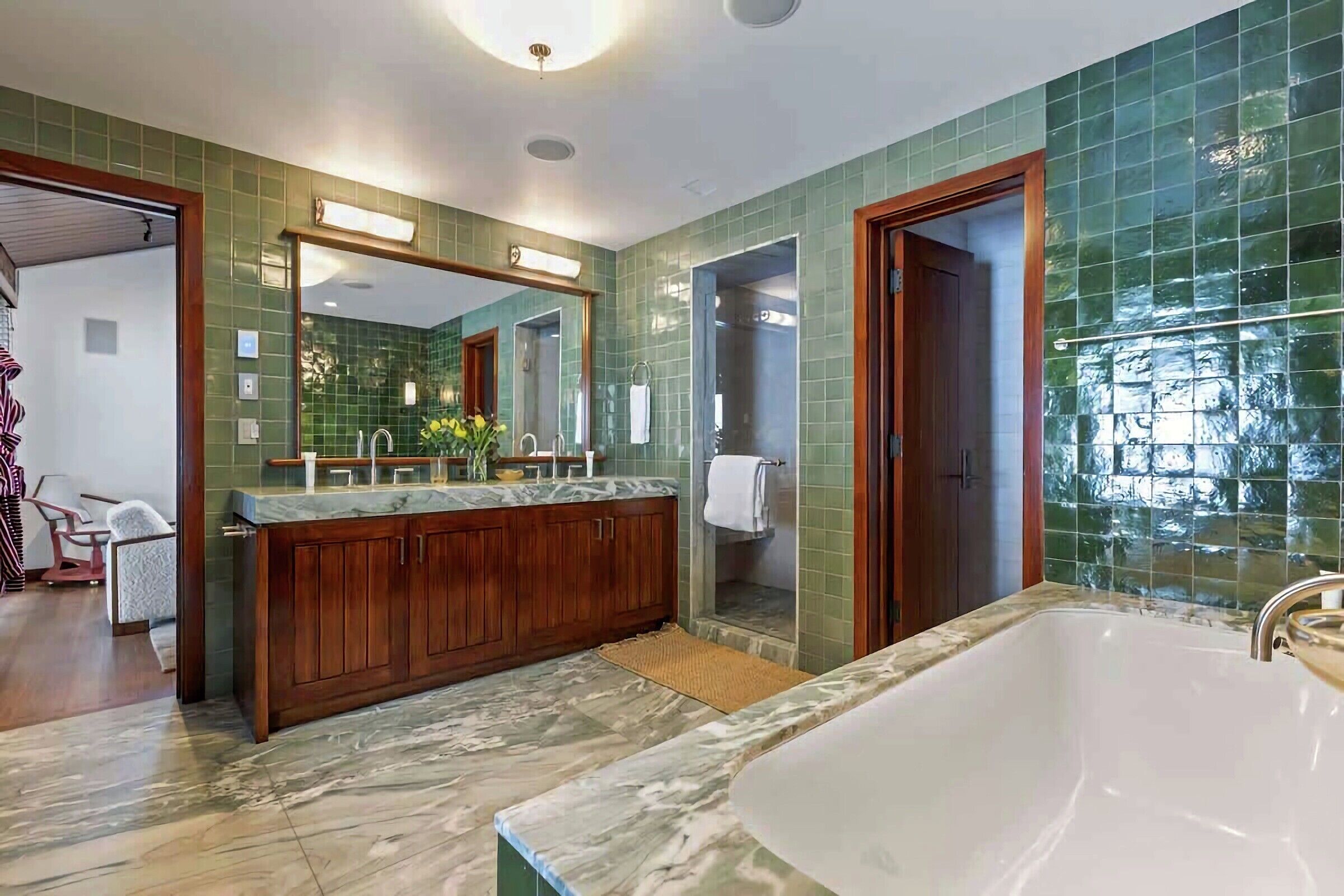 Master Ensuite Bathroom