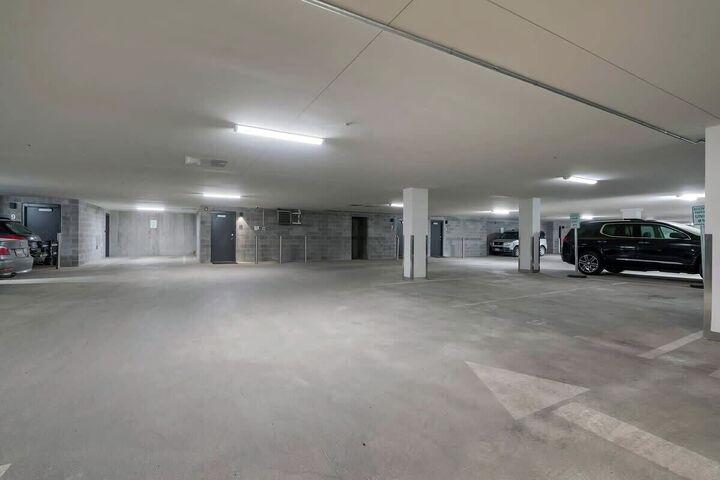 Parking Garage