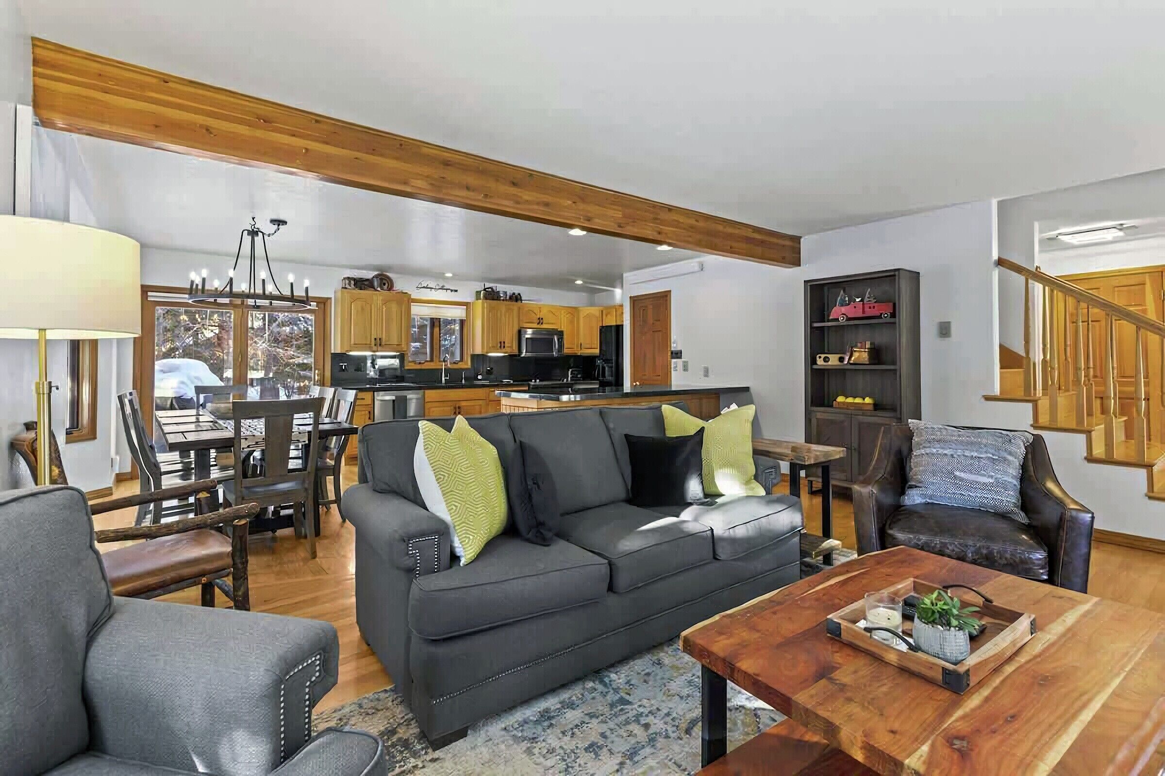 Living Area, Dining Area & Kitchen