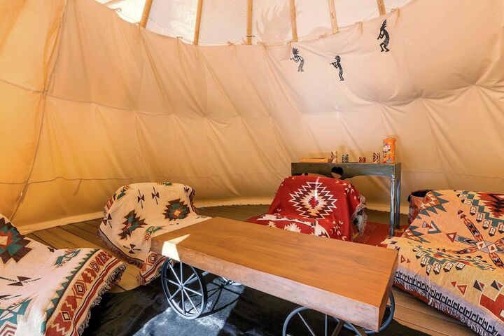 3 Bdrm 3 Bath HT - Private Teepee