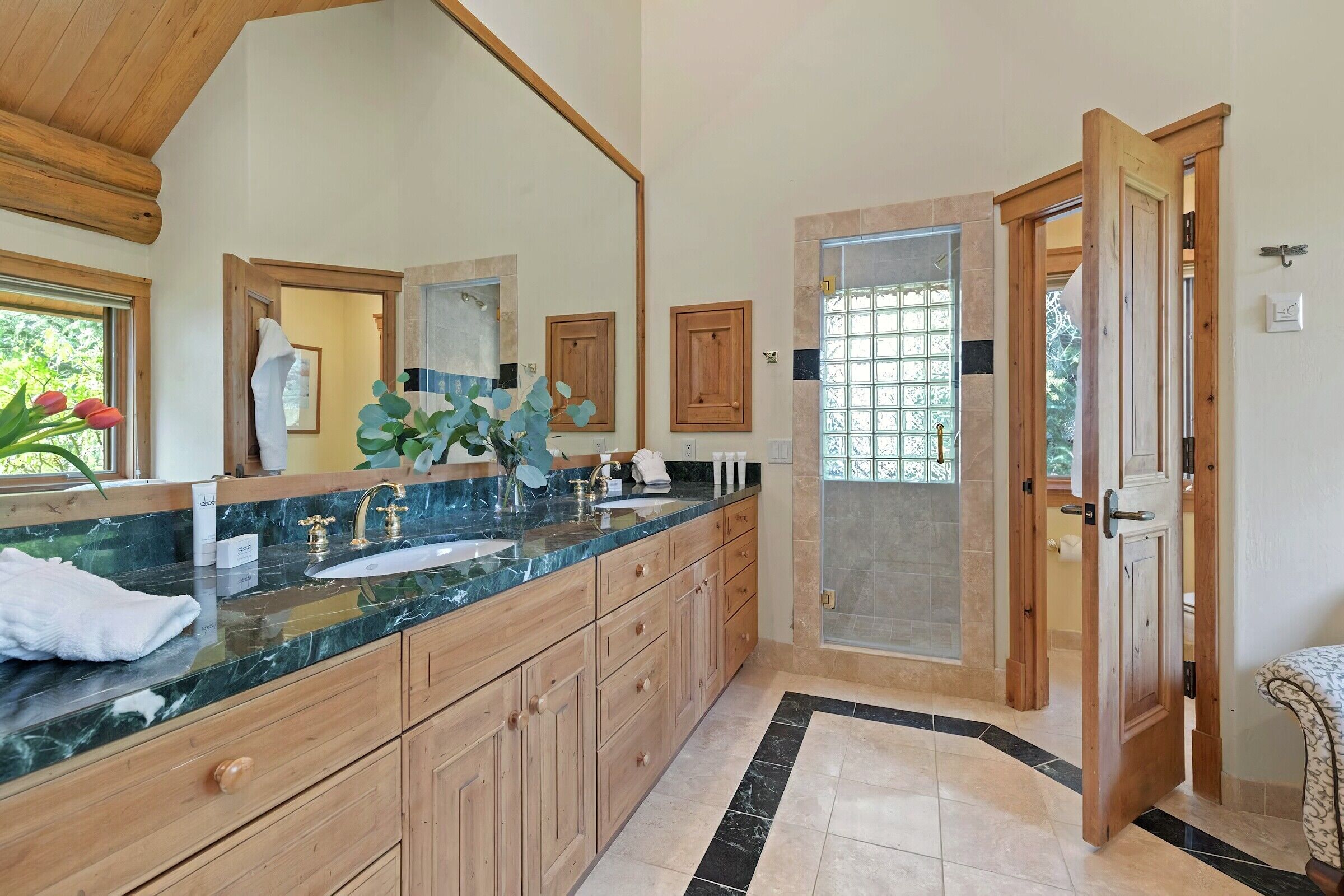 Master Ensuite Bathroom