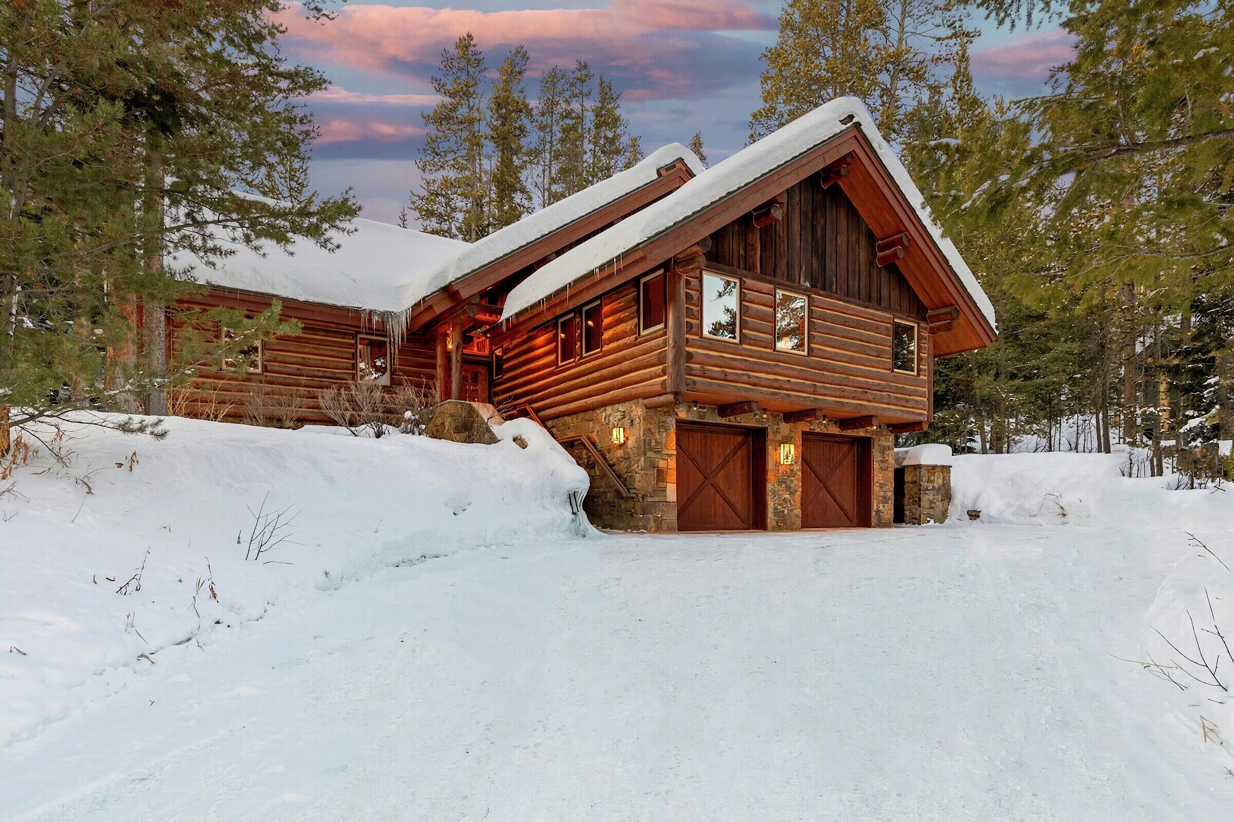 Mountain Haven Parking