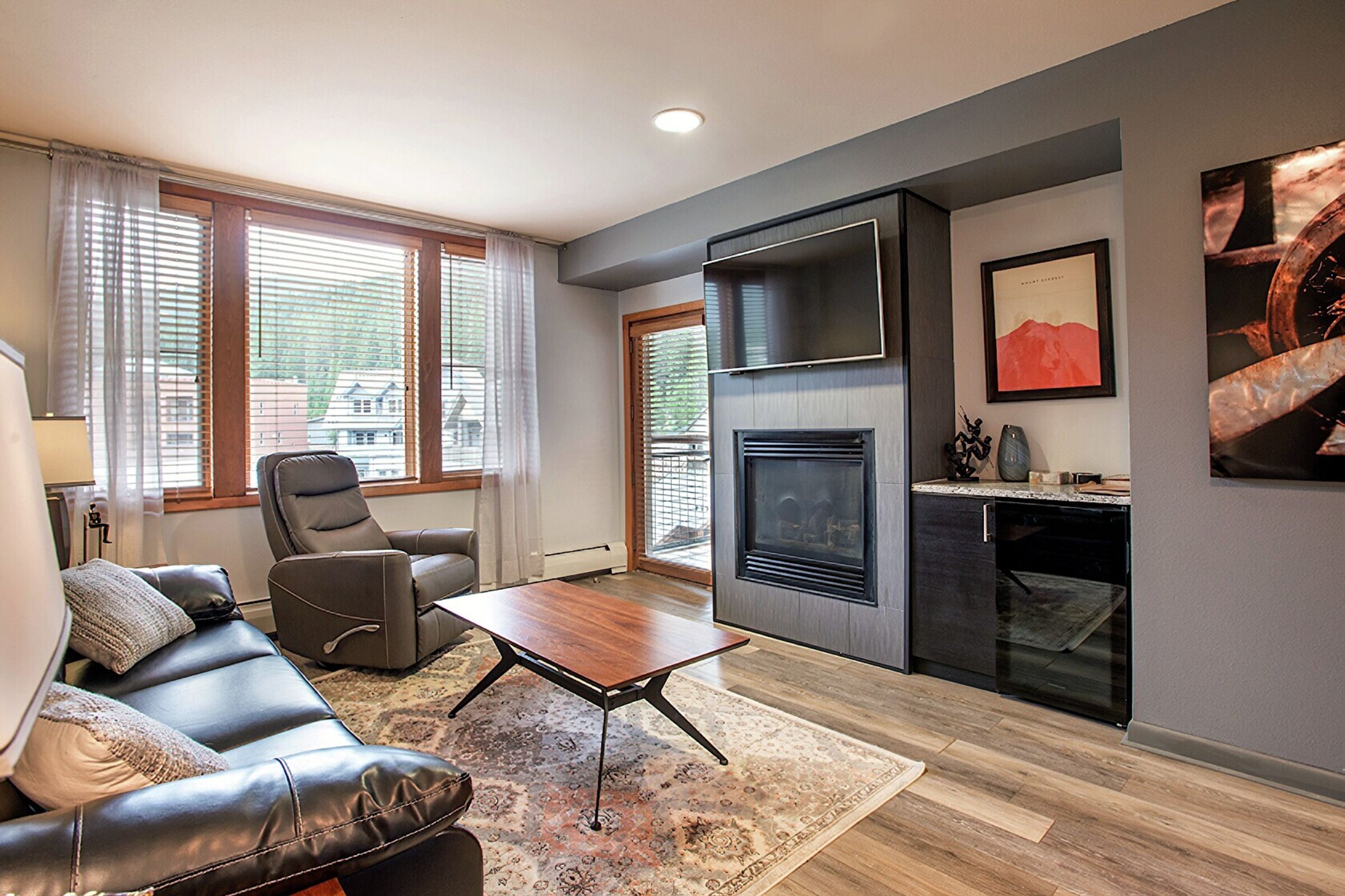 #2418 - Living Area