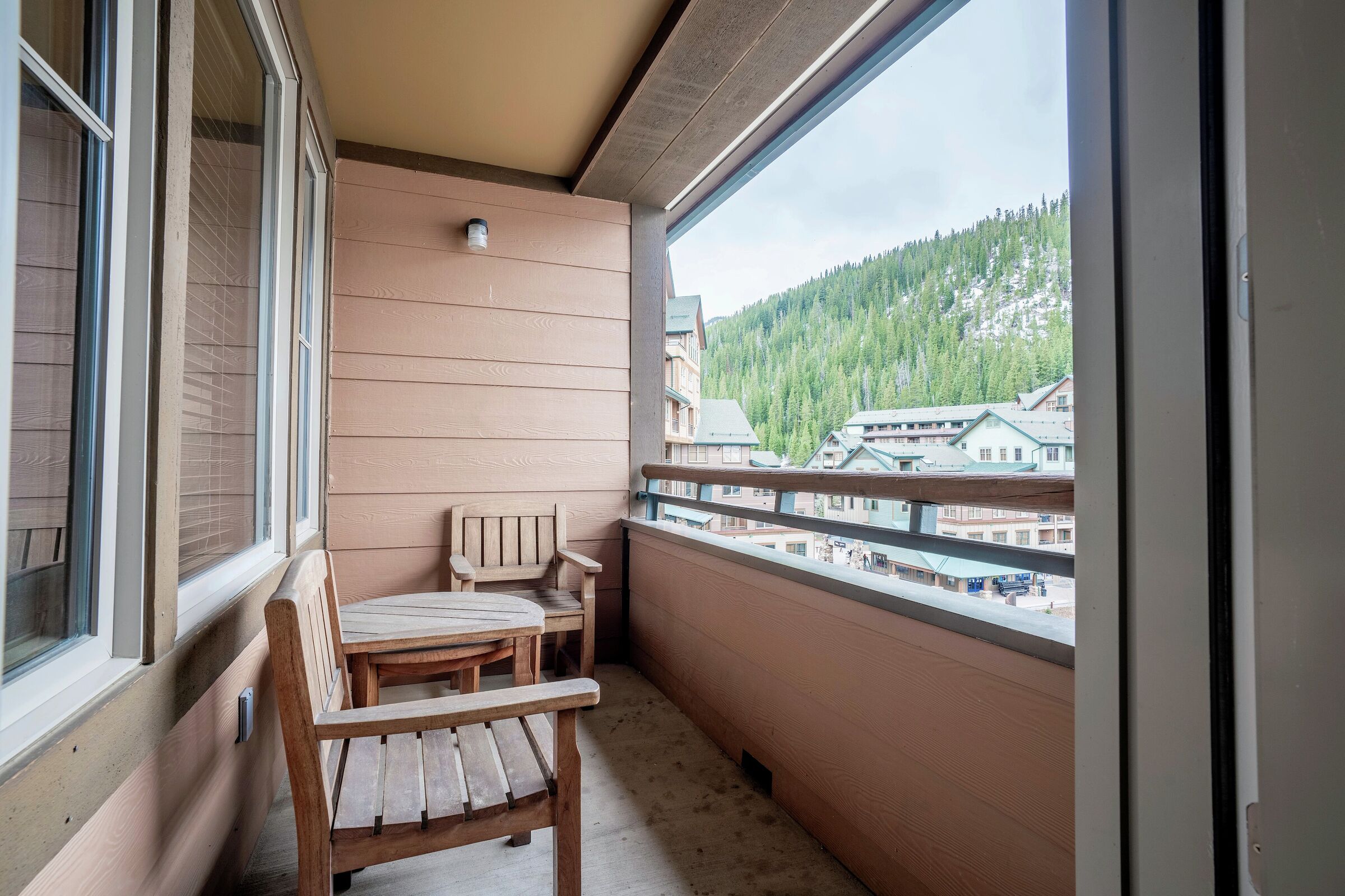 #2501 - Balcony