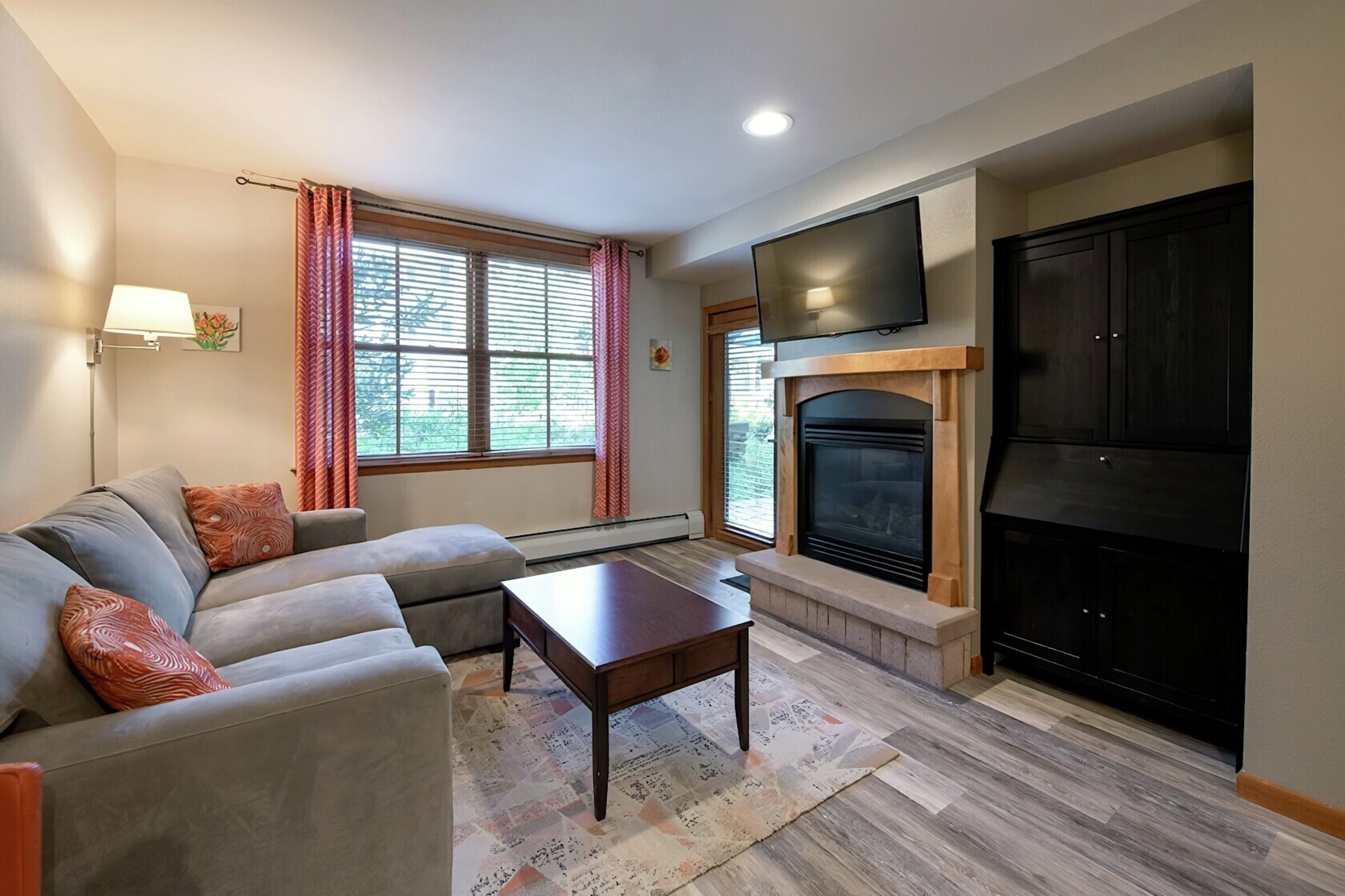 #1102 - Living Area