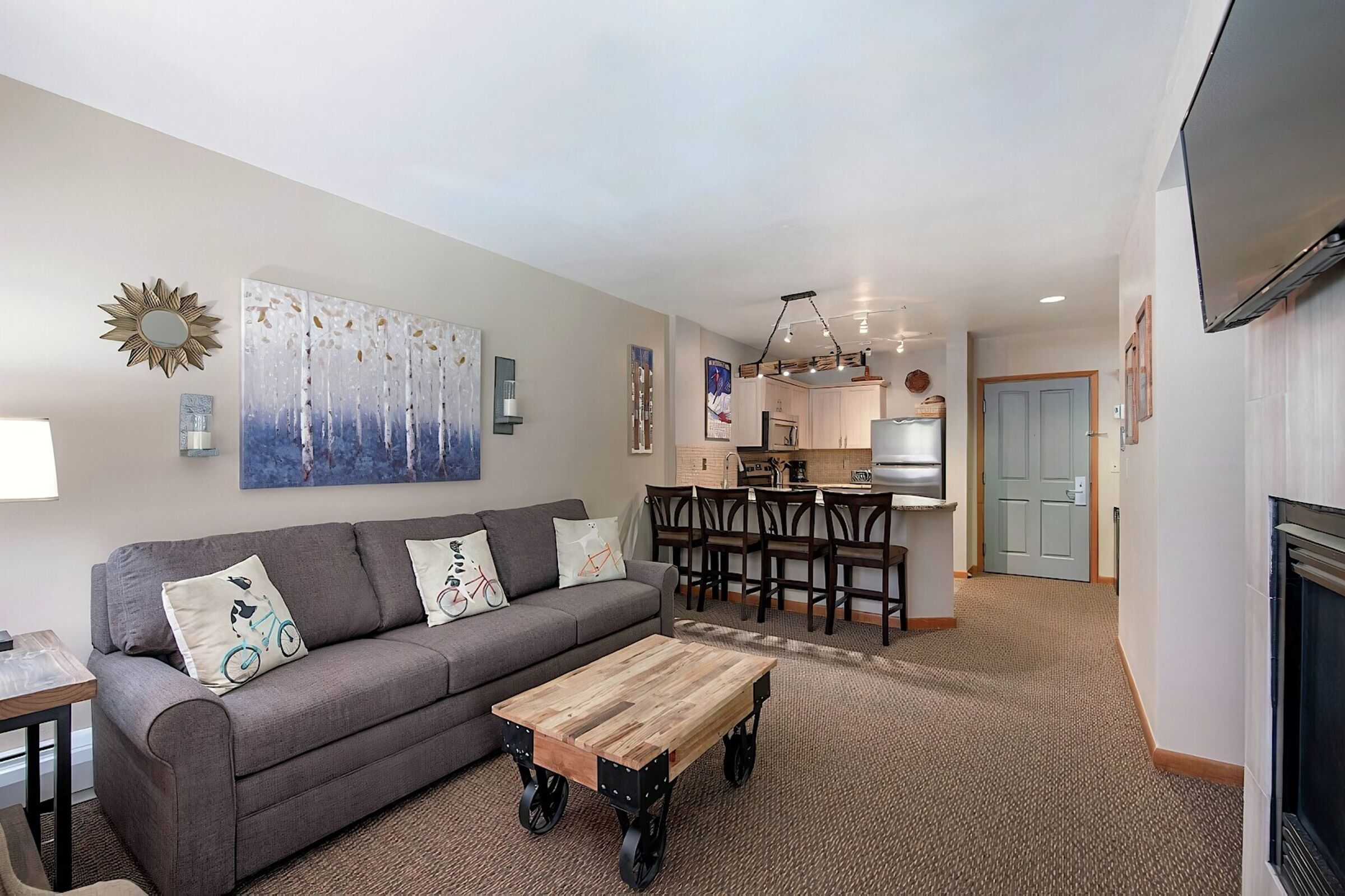 Living Area & Kitchen