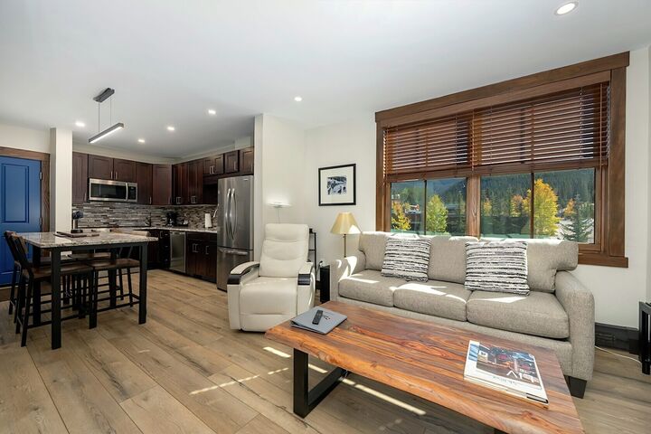 Living Area, Dining Area & Kitchen