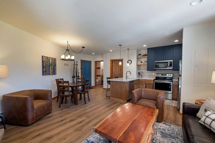 Living Area, Dining Area & Kitchen
