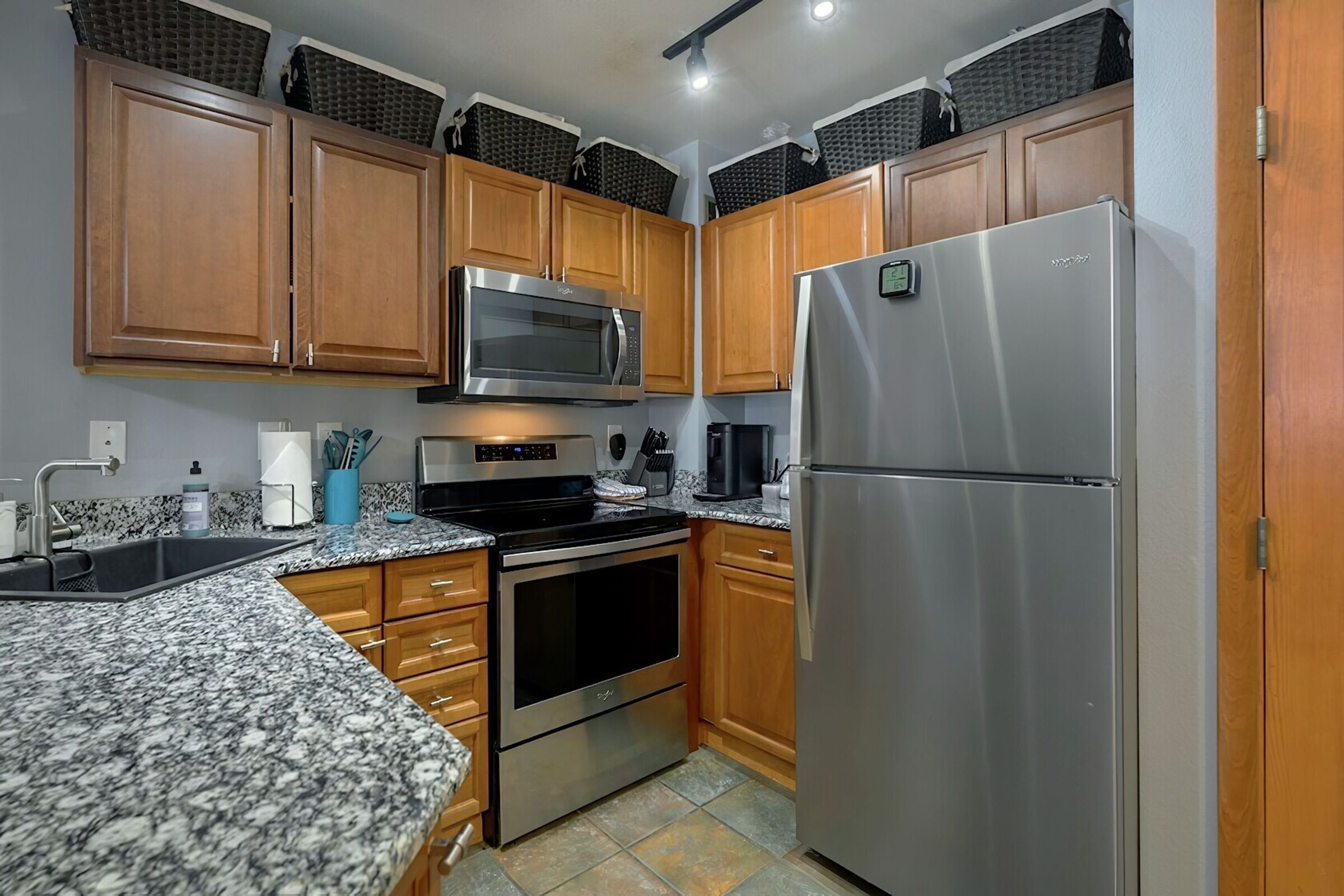 #1100 - Kitchen