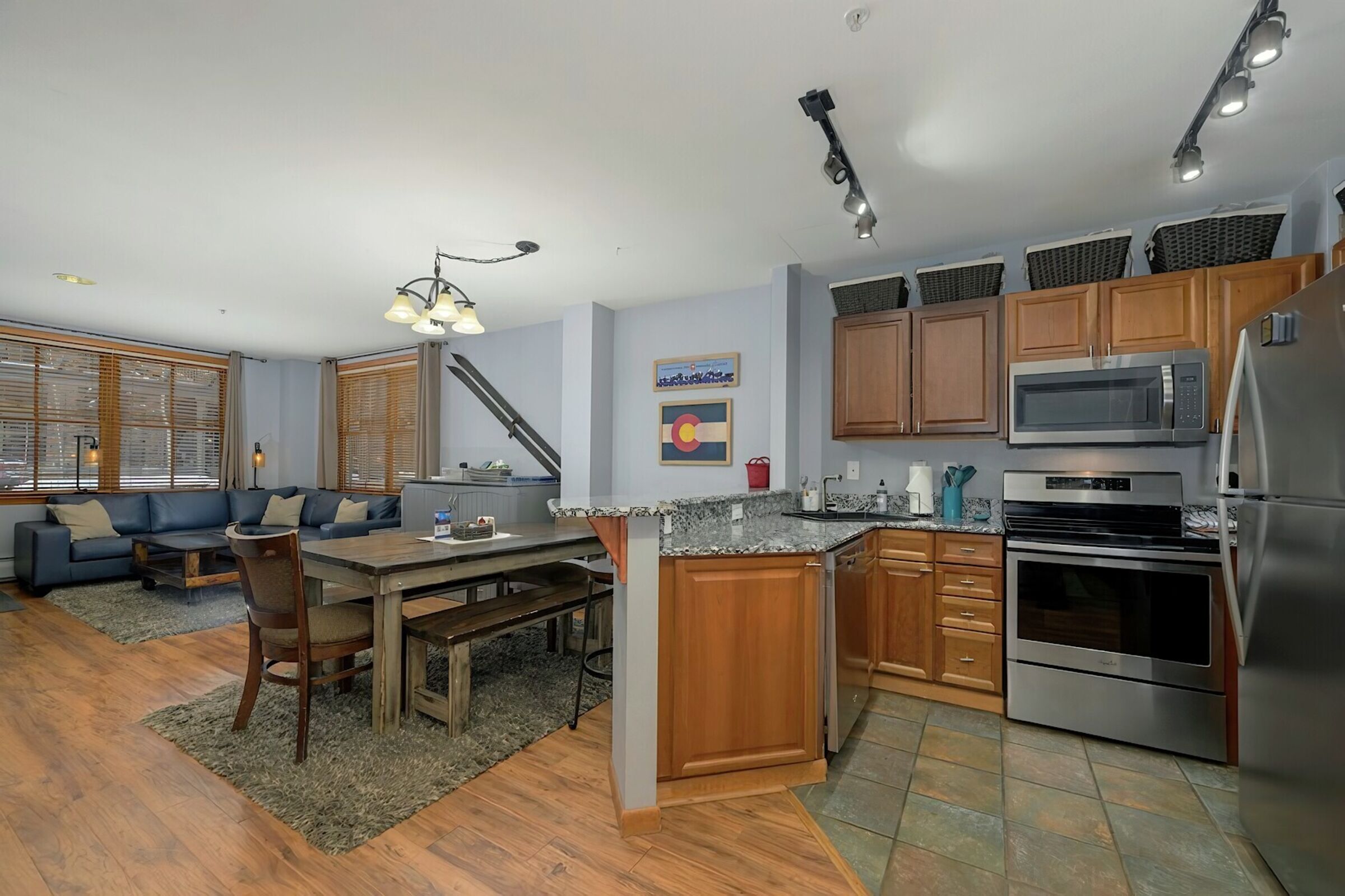 #1100 - Kitchen, Dining Area & Living Area