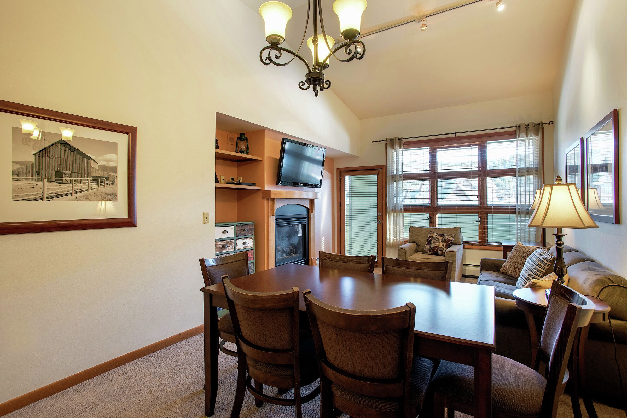 Living Area & Dining Area