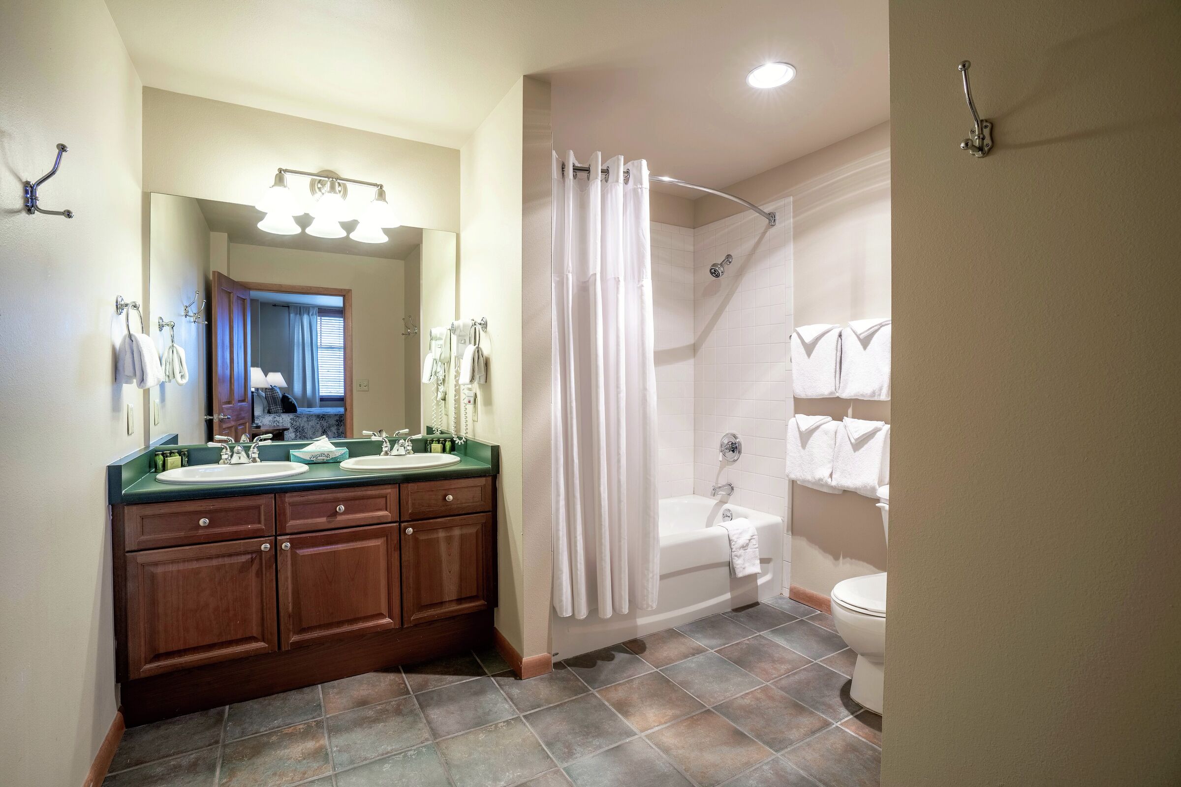 #1509 - Master Ensuite Bathroom