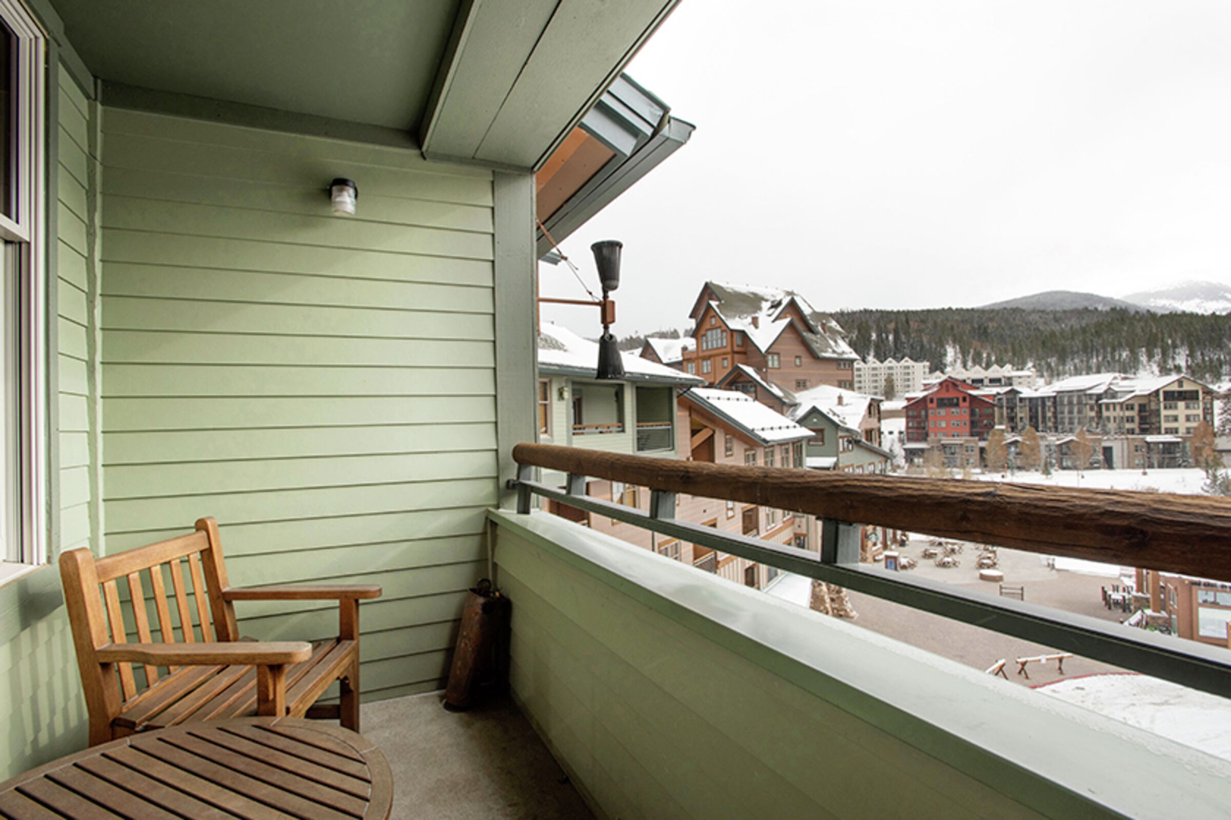 #1516 - Balcony