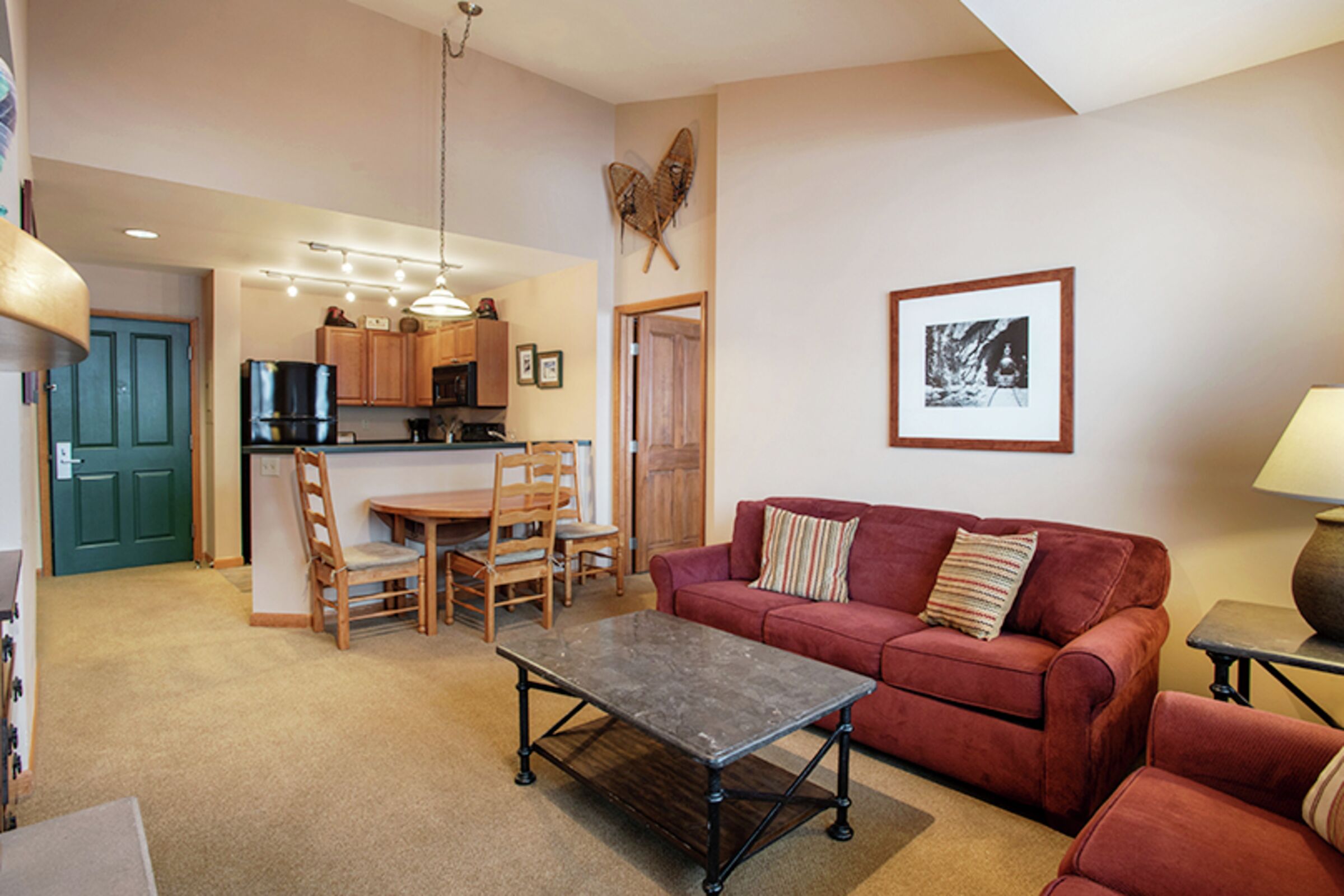 #1604 - Living Room & Dining Room