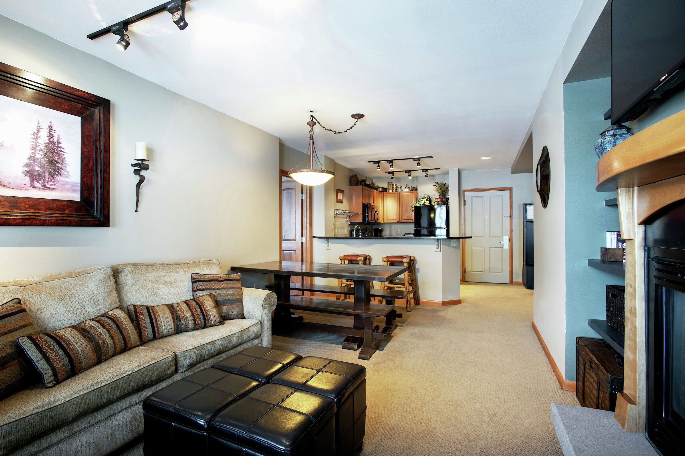 #1615 - Living Area