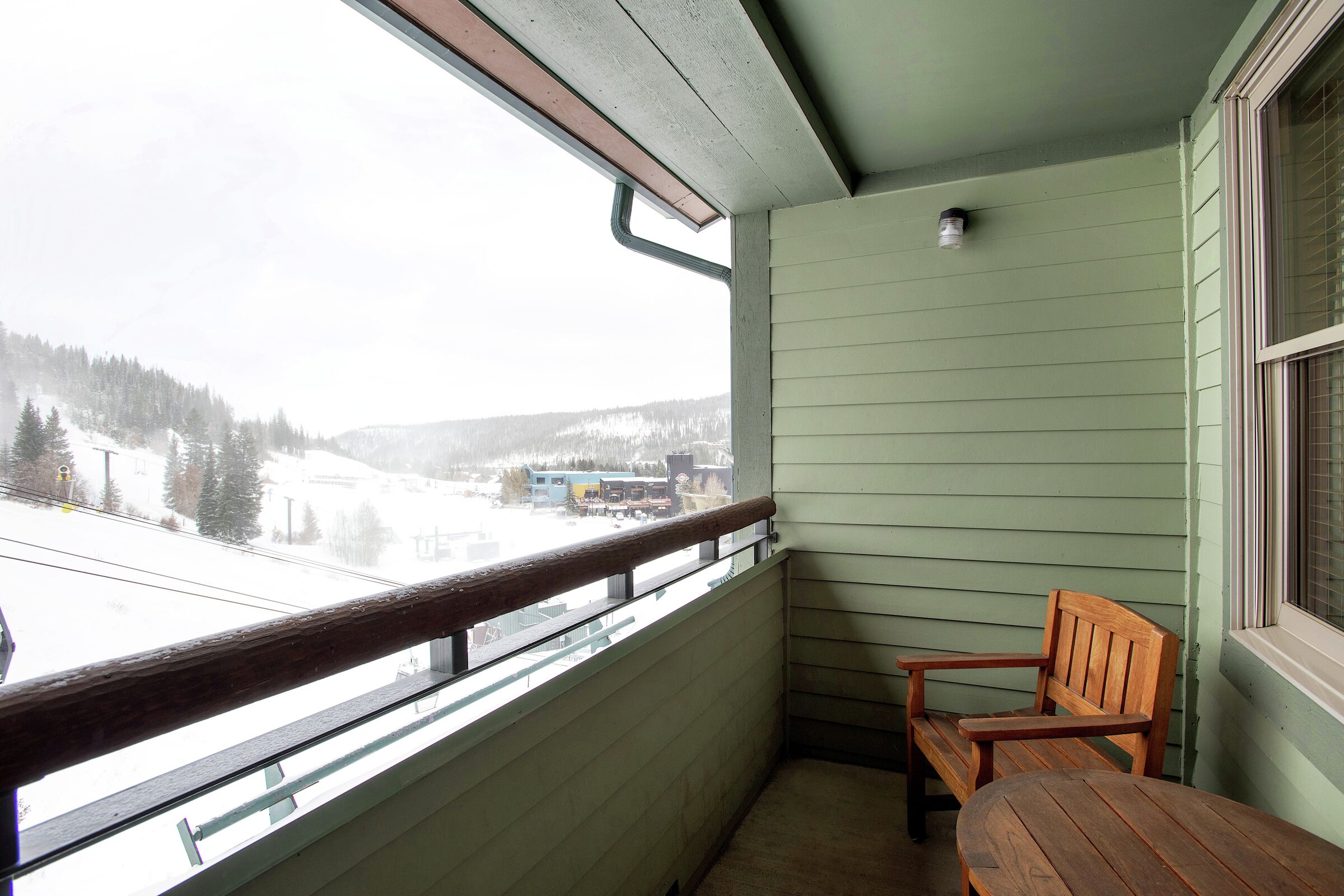 #1707 - Balcony