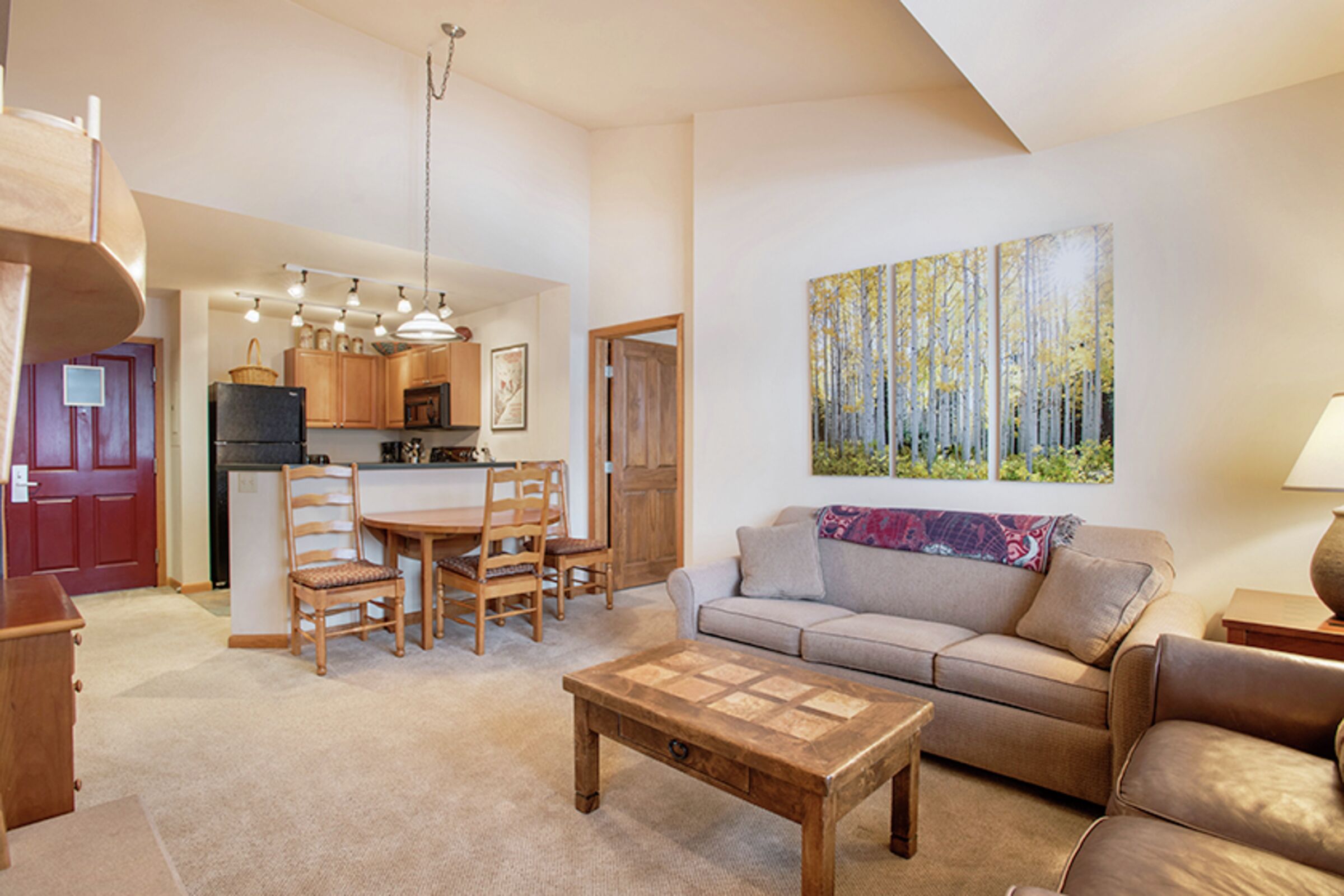 #1602 - Living Room & Dining Room