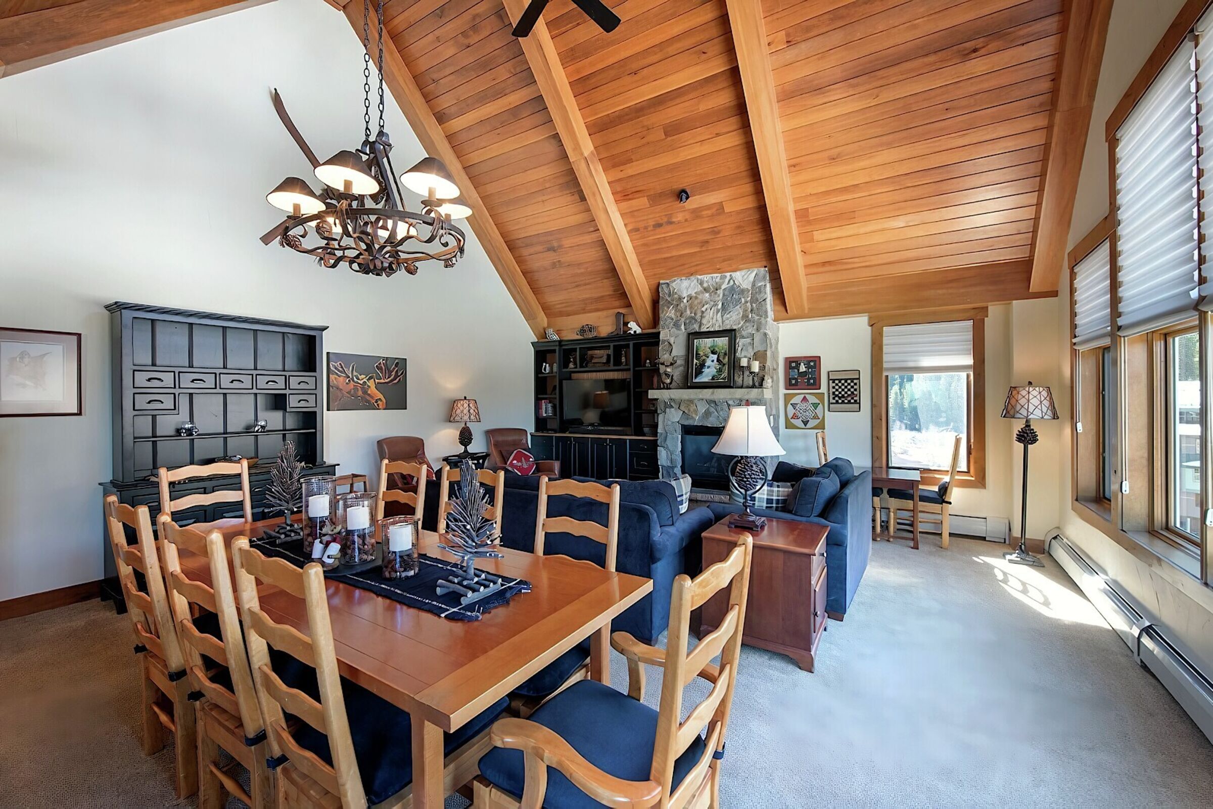 #2801 - Dining Area & Living Area