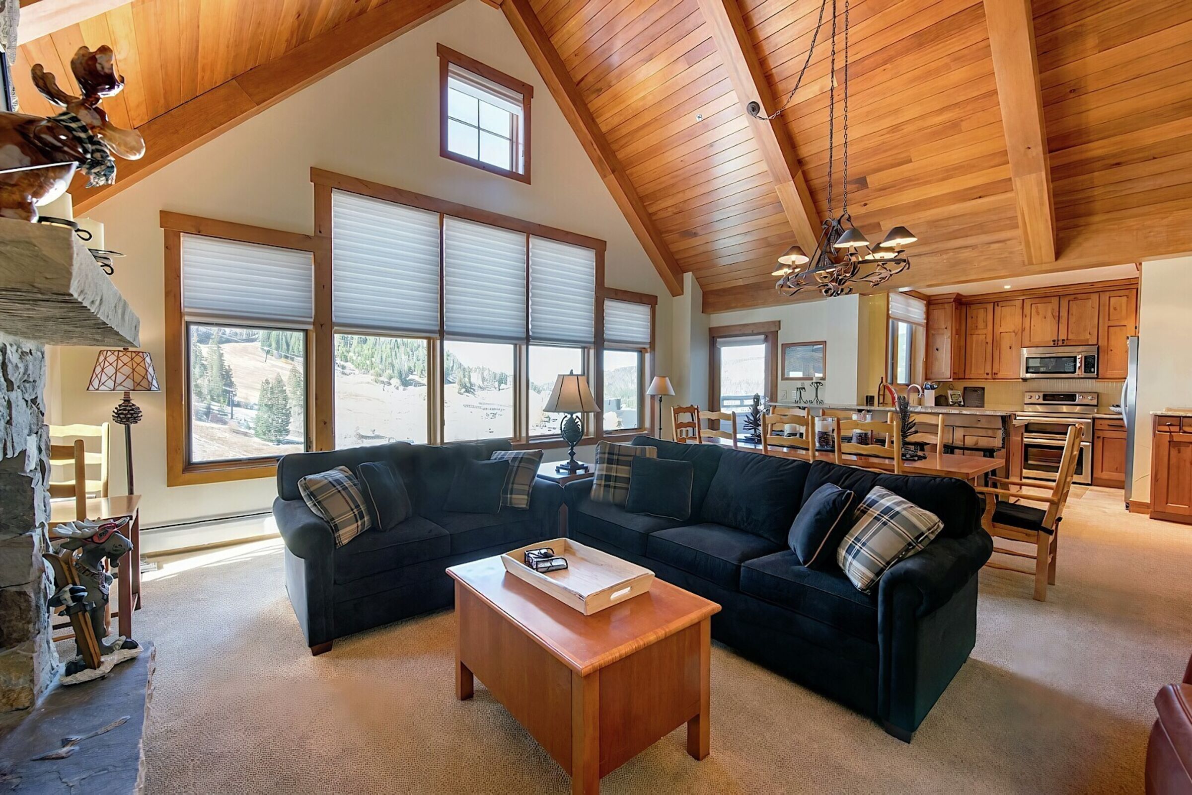 #2801 - Living Area, Dining Area & Kitchen