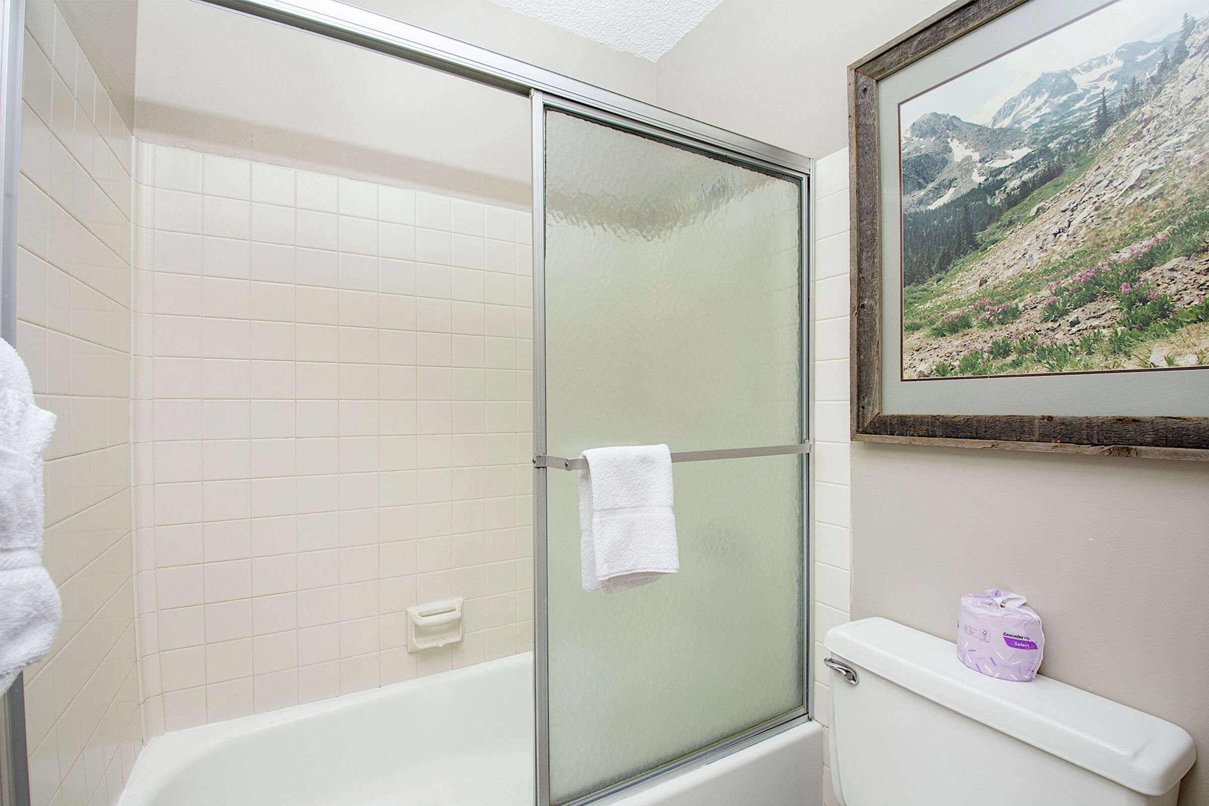 #0931 - Master Ensuite Bathroom
