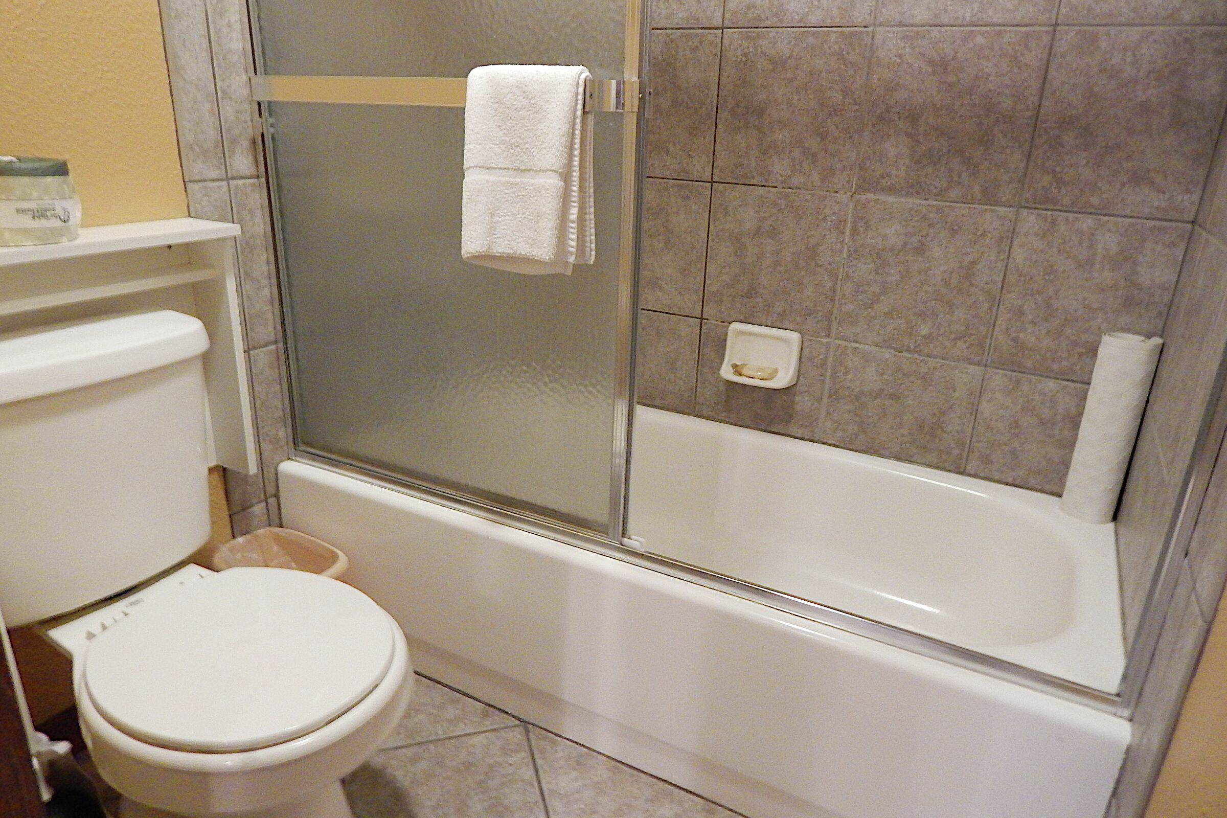 Master Ensuite Bathroom