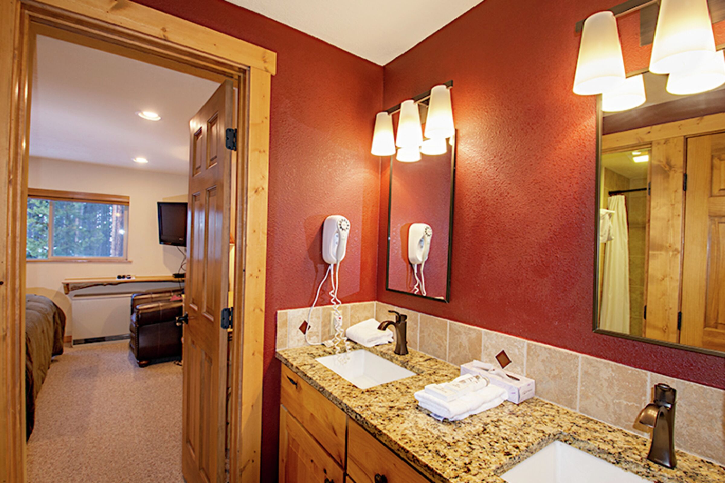 #1612 - Master Ensuite Bathroom