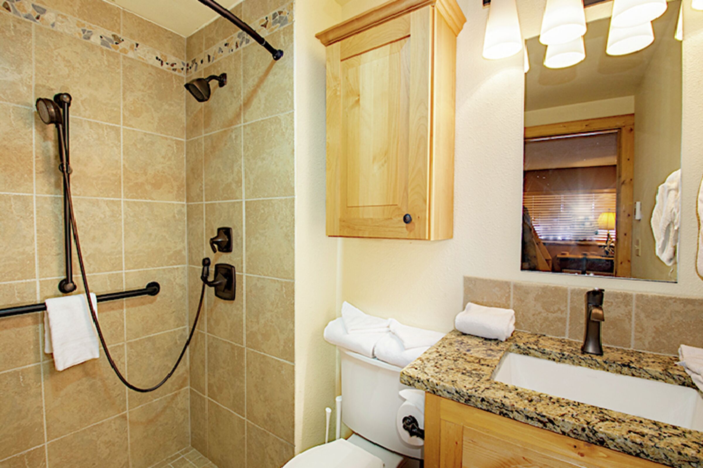#1612 - Ensuite Bathroom