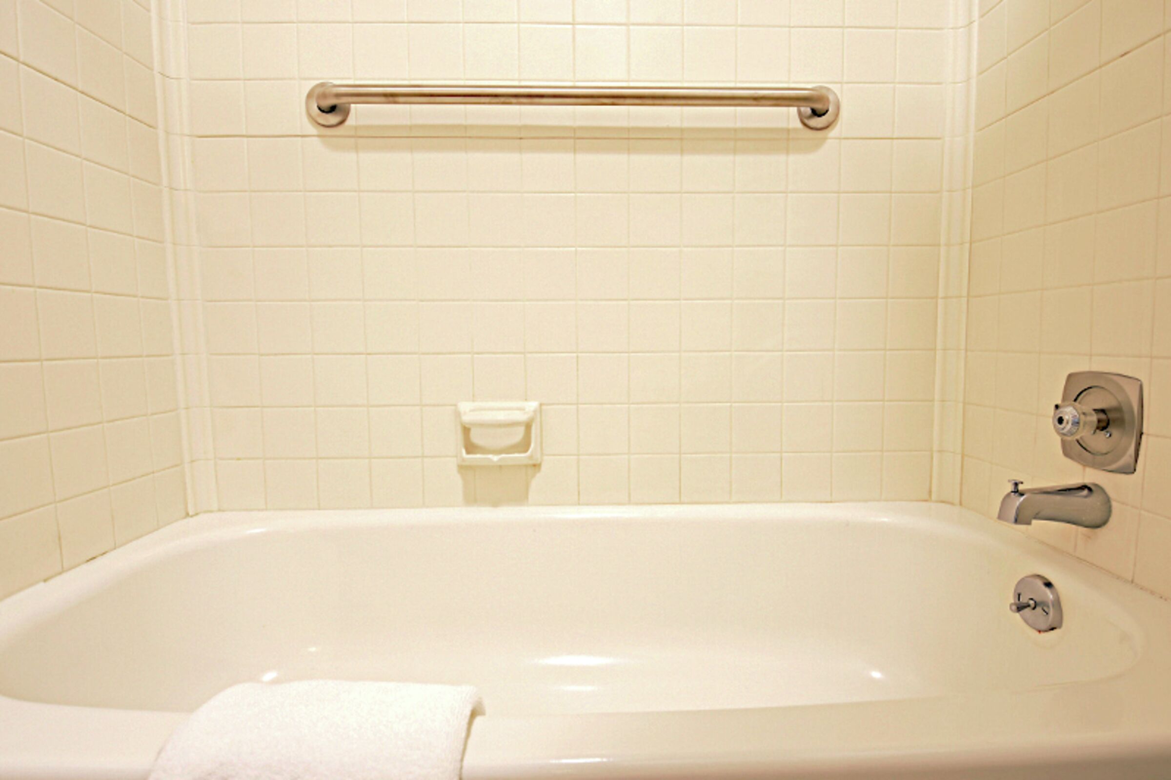 #1821 - Master Ensuite Bathroom