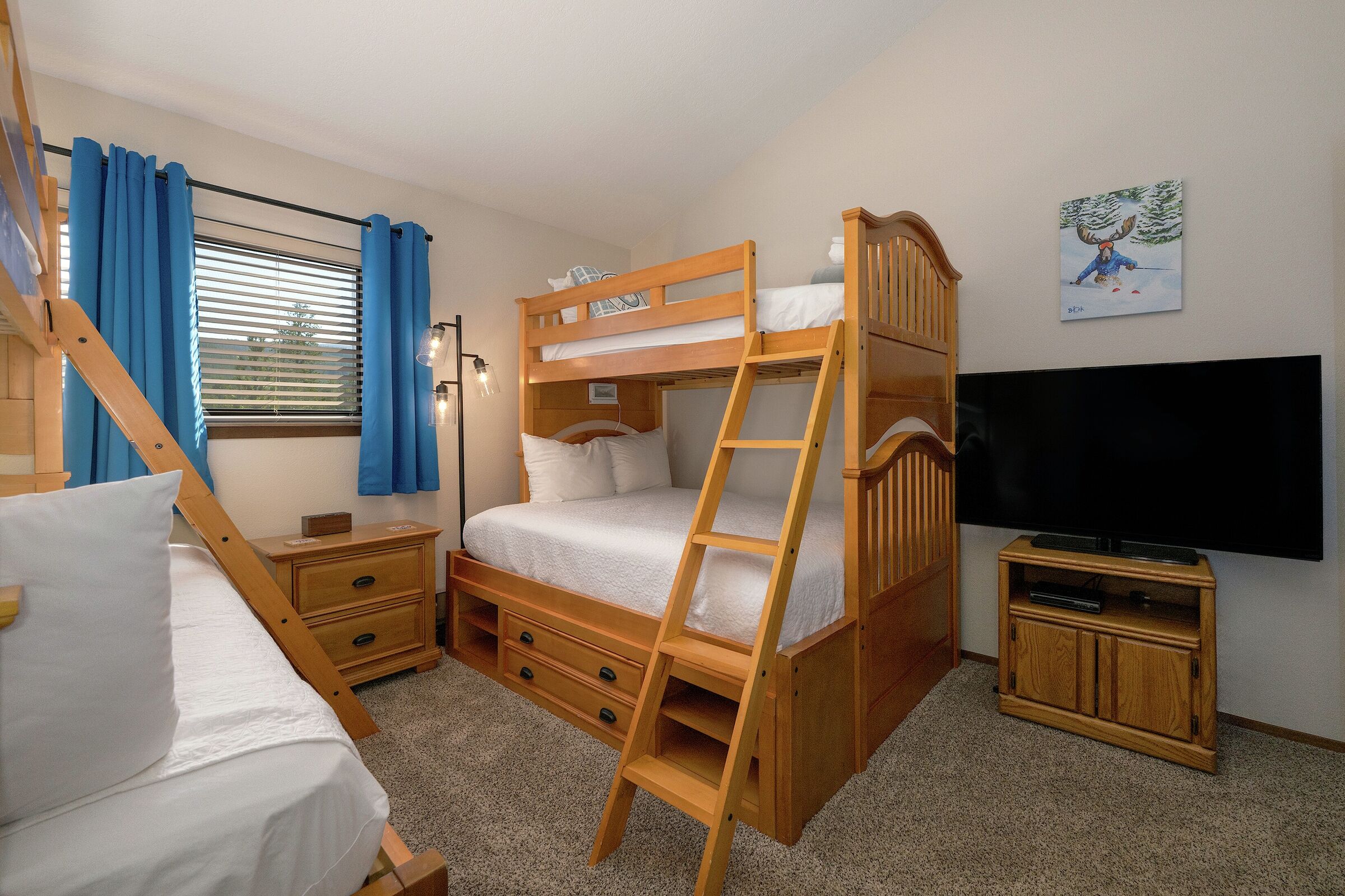 #0833 - Bunk Room