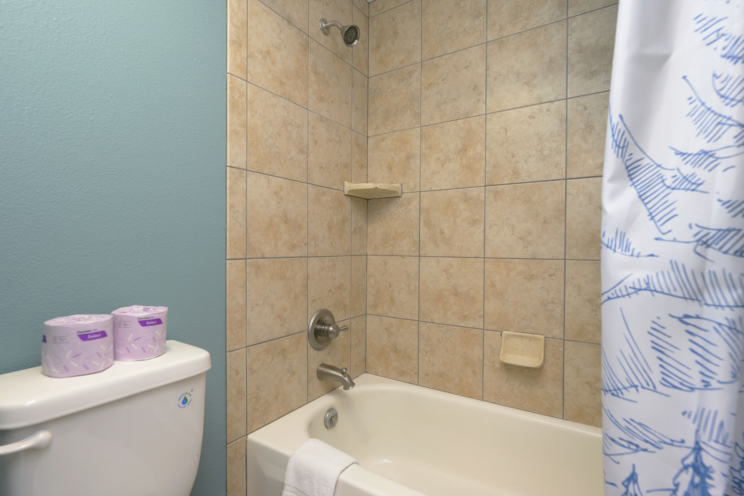 #0833 - Master Ensuite Bathroom