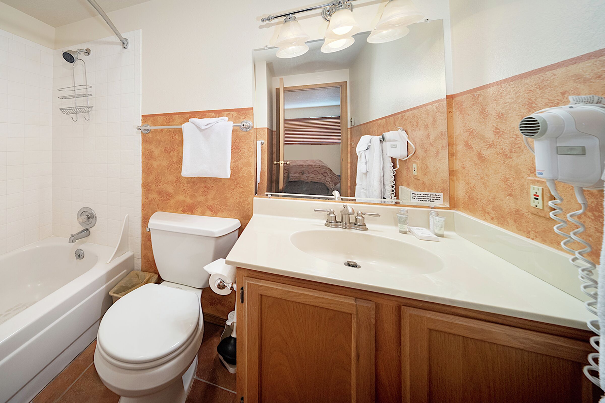 Master Ensuite Bathroom