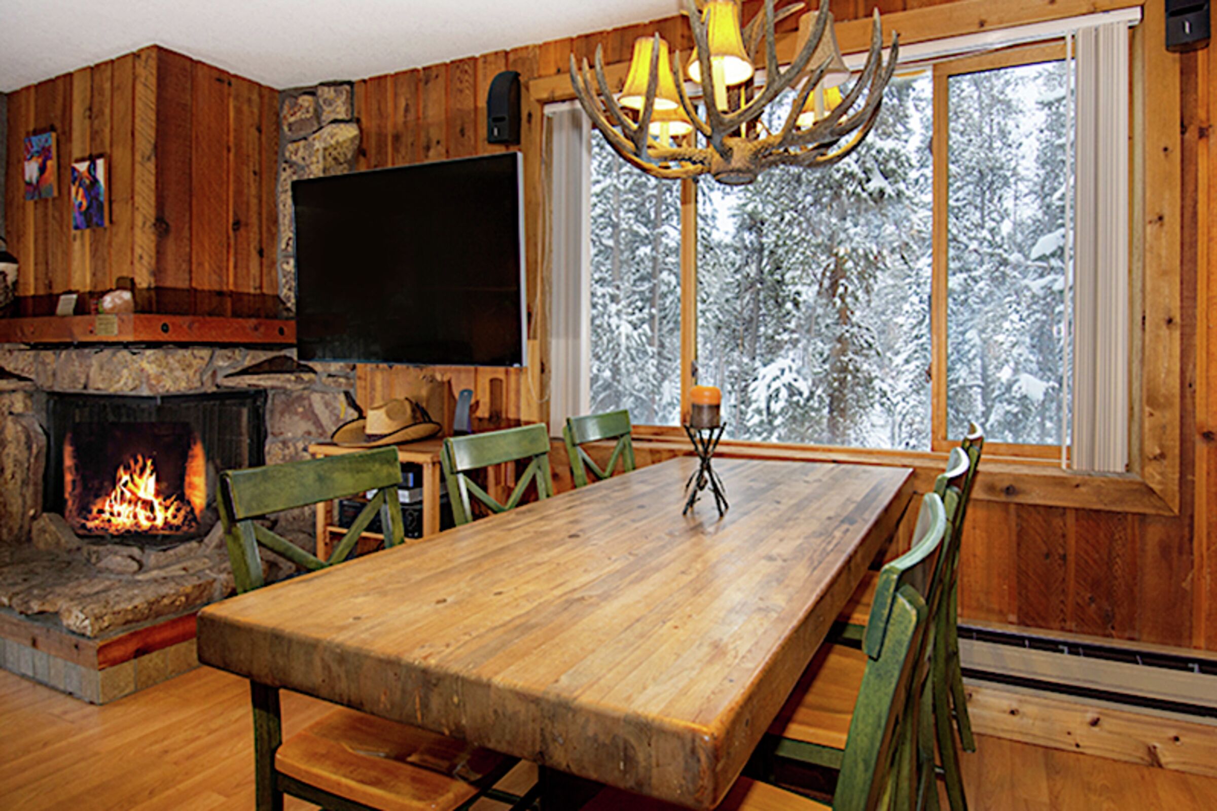 #1124 - Dining Room