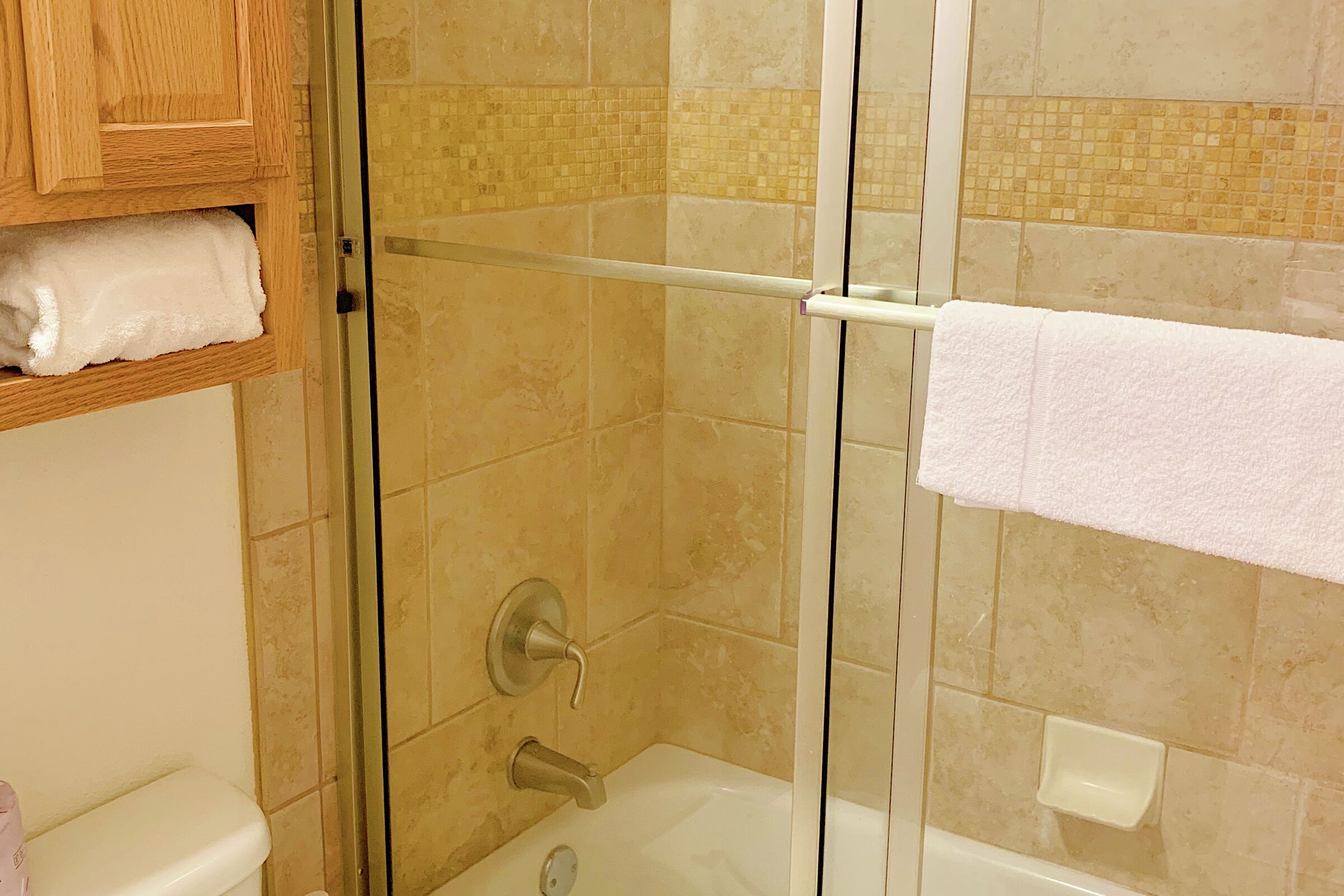 #0724 - Master Ensuite Bathroom