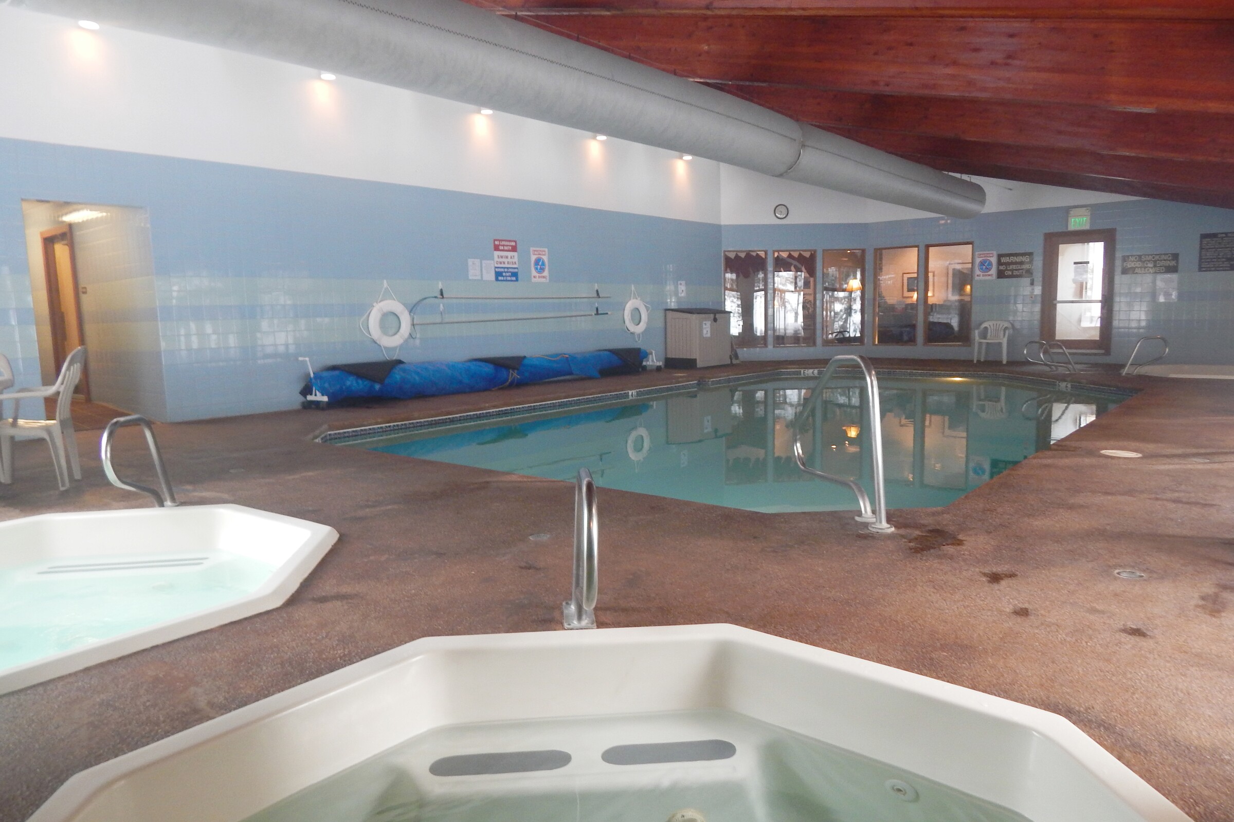 Indoor Pool & Hot Tub
