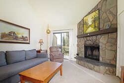 #18-11 - Living Room