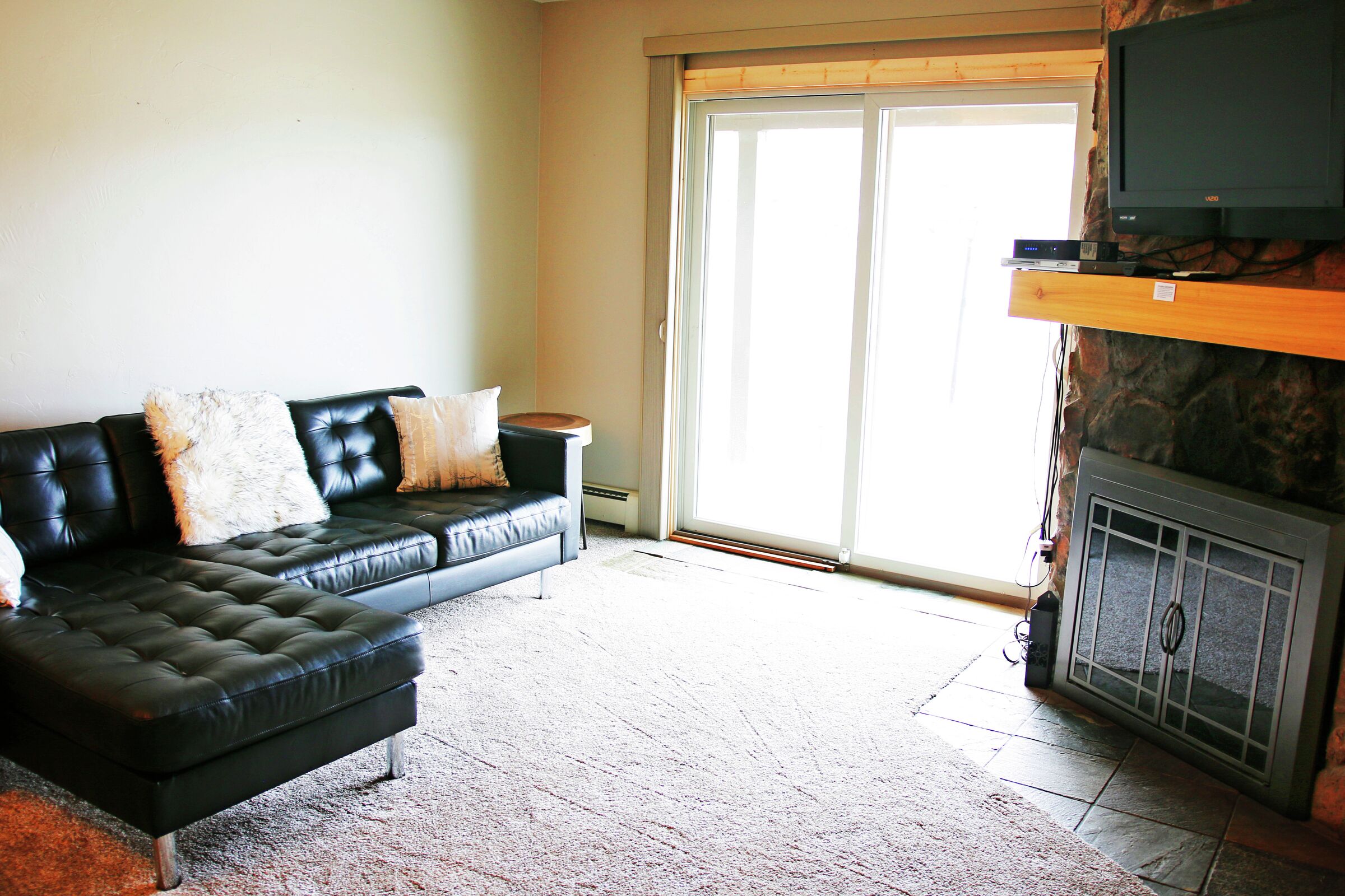 #8-6 - Living Room
