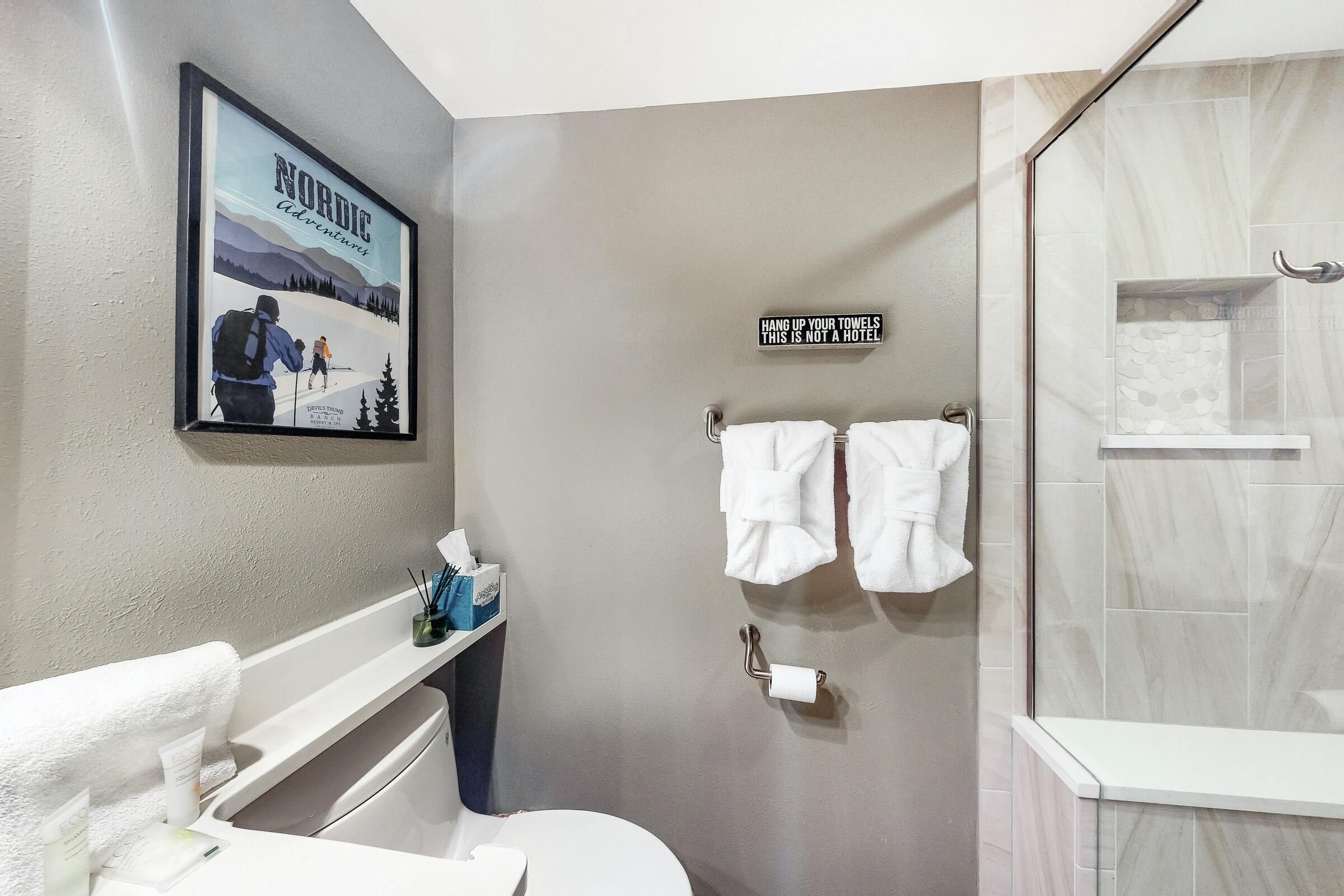 #B513 - Modern Winter Park Wonder - Ensuite Bathroom