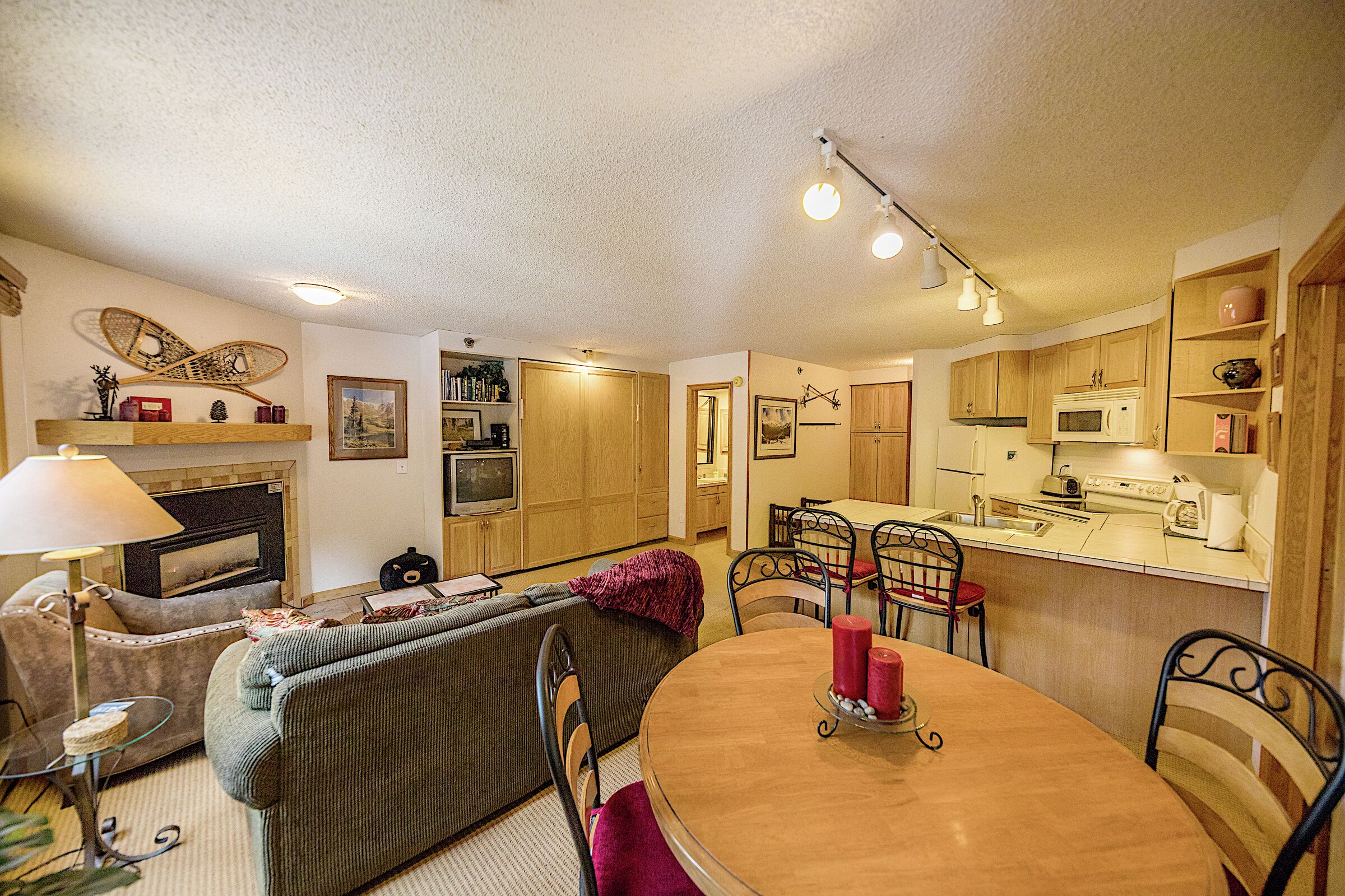 #D4104 - Living Room & Dining Room
