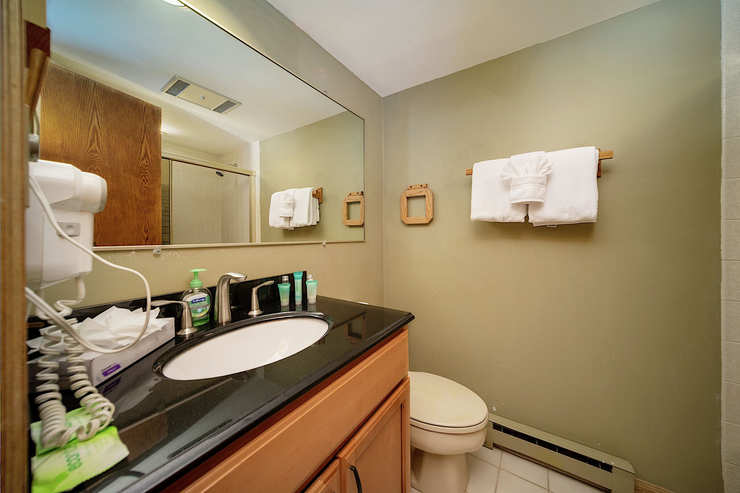 #J1309 - Bathroom