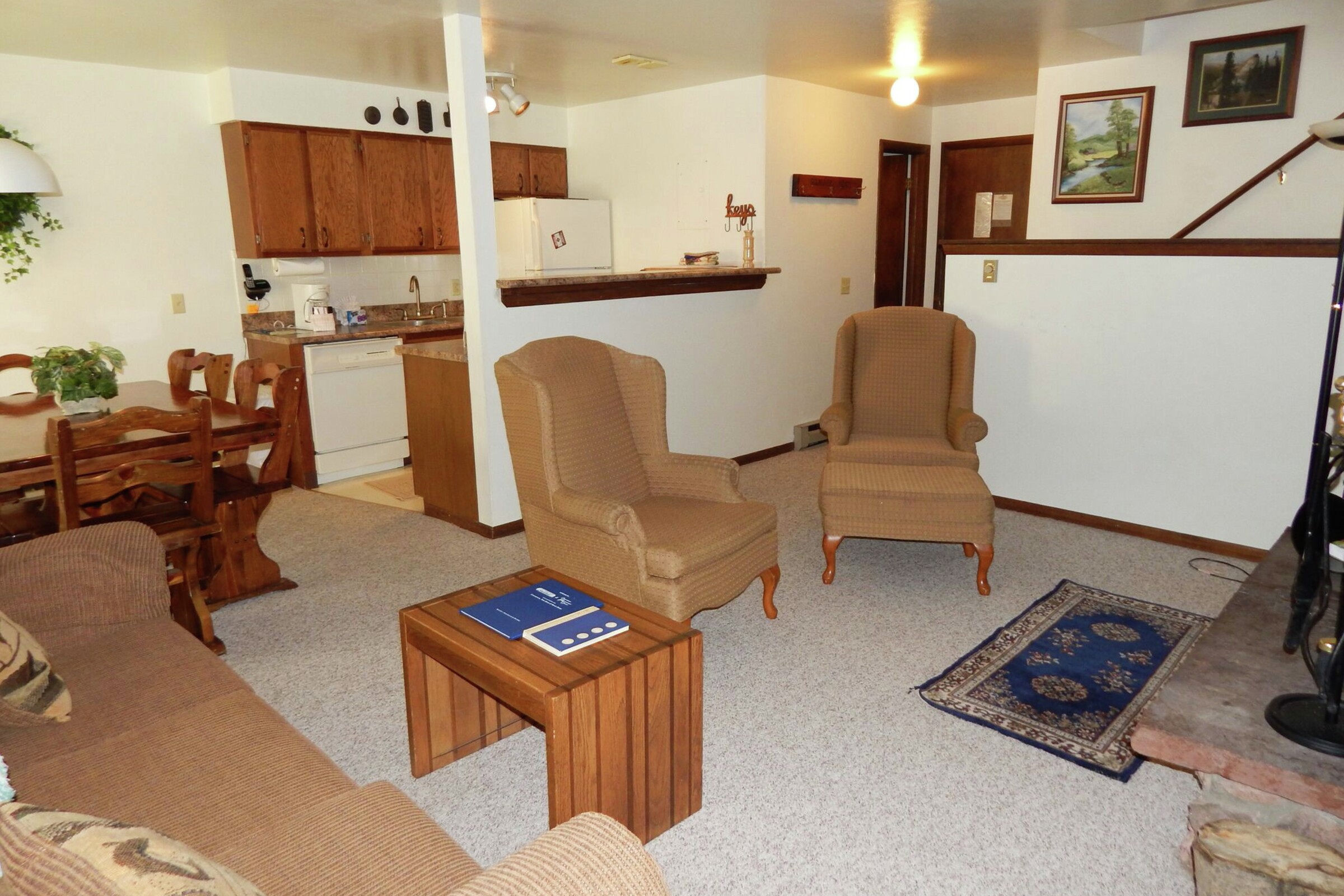 #4 - Alpine - Living Room
