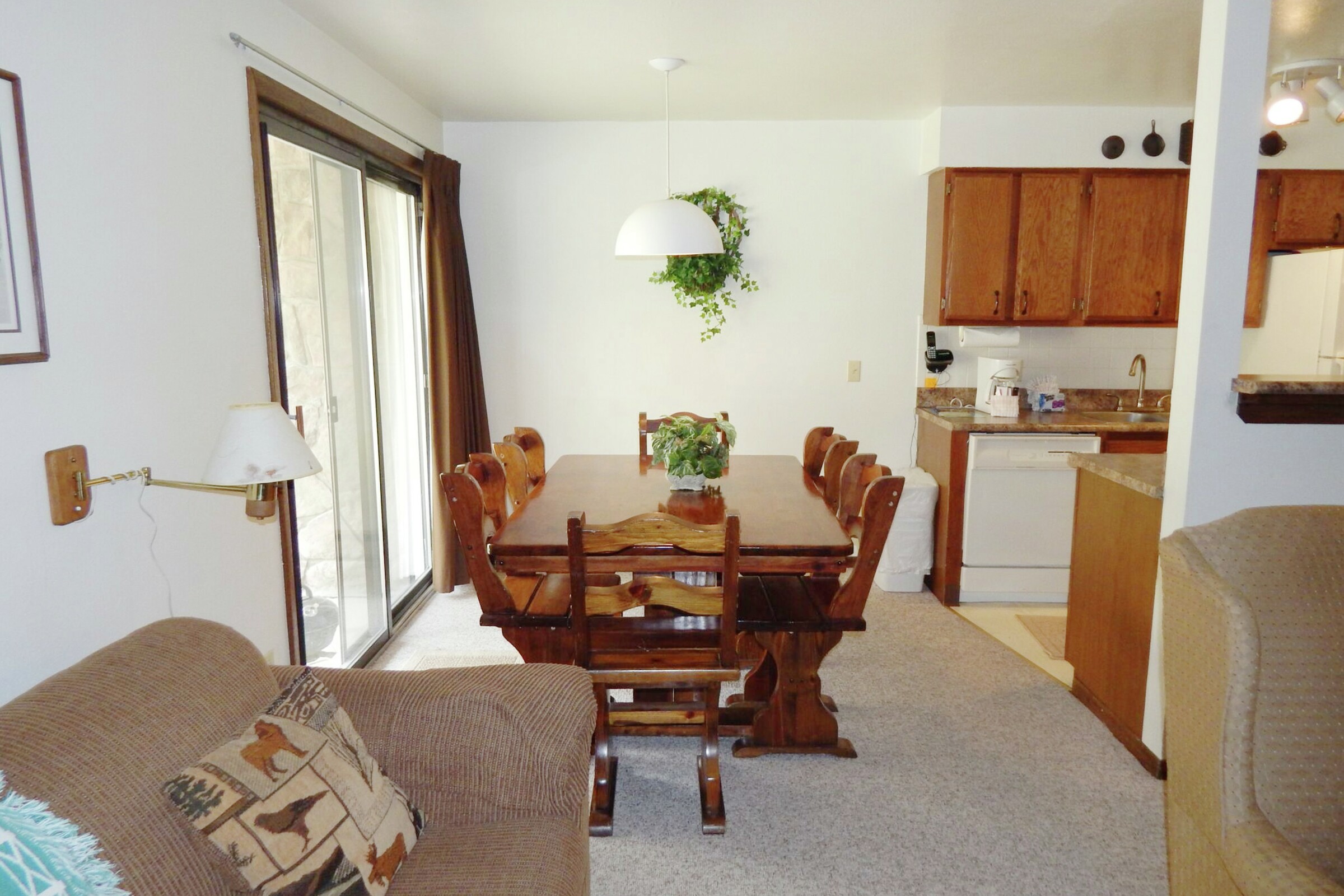 #4 - Alpine - Dining Room