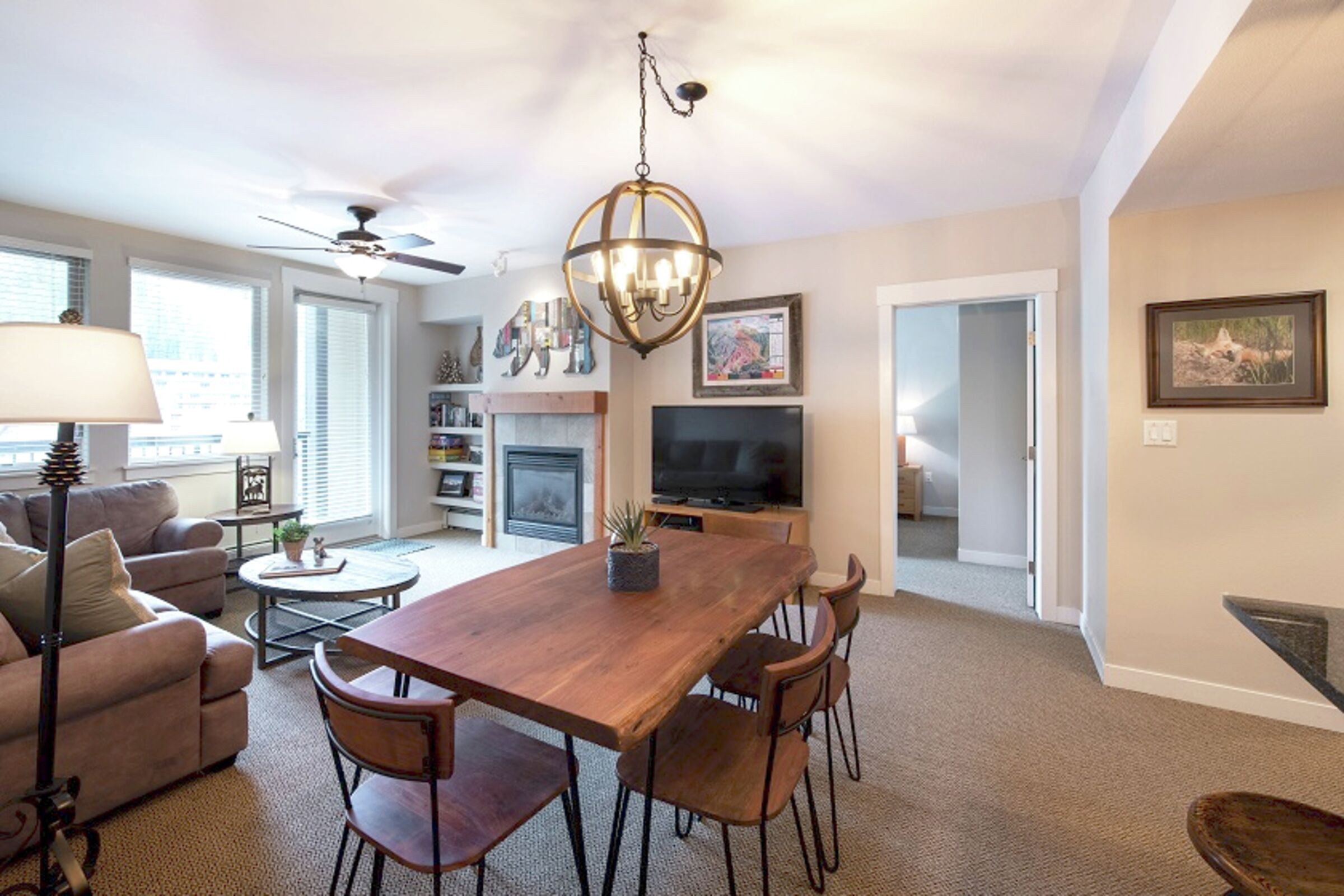 #4457 - Living Room & Dining Room