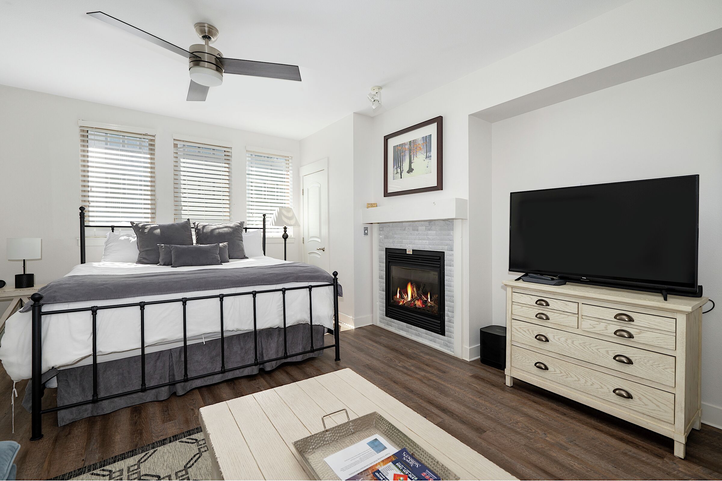 Studio Bedroom
