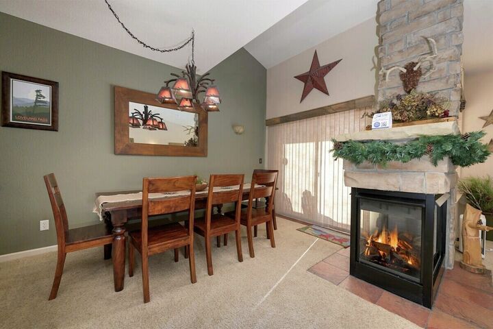 #E206 - Dining Area