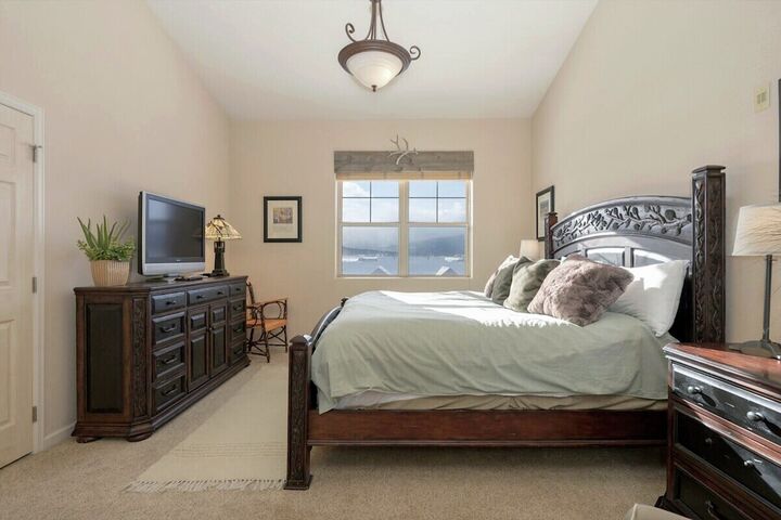 #E206 - Master Bedroom