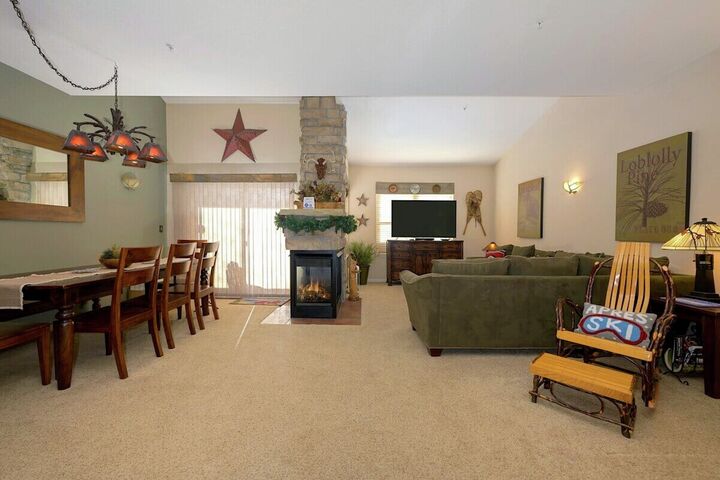 #E206 - Living Area